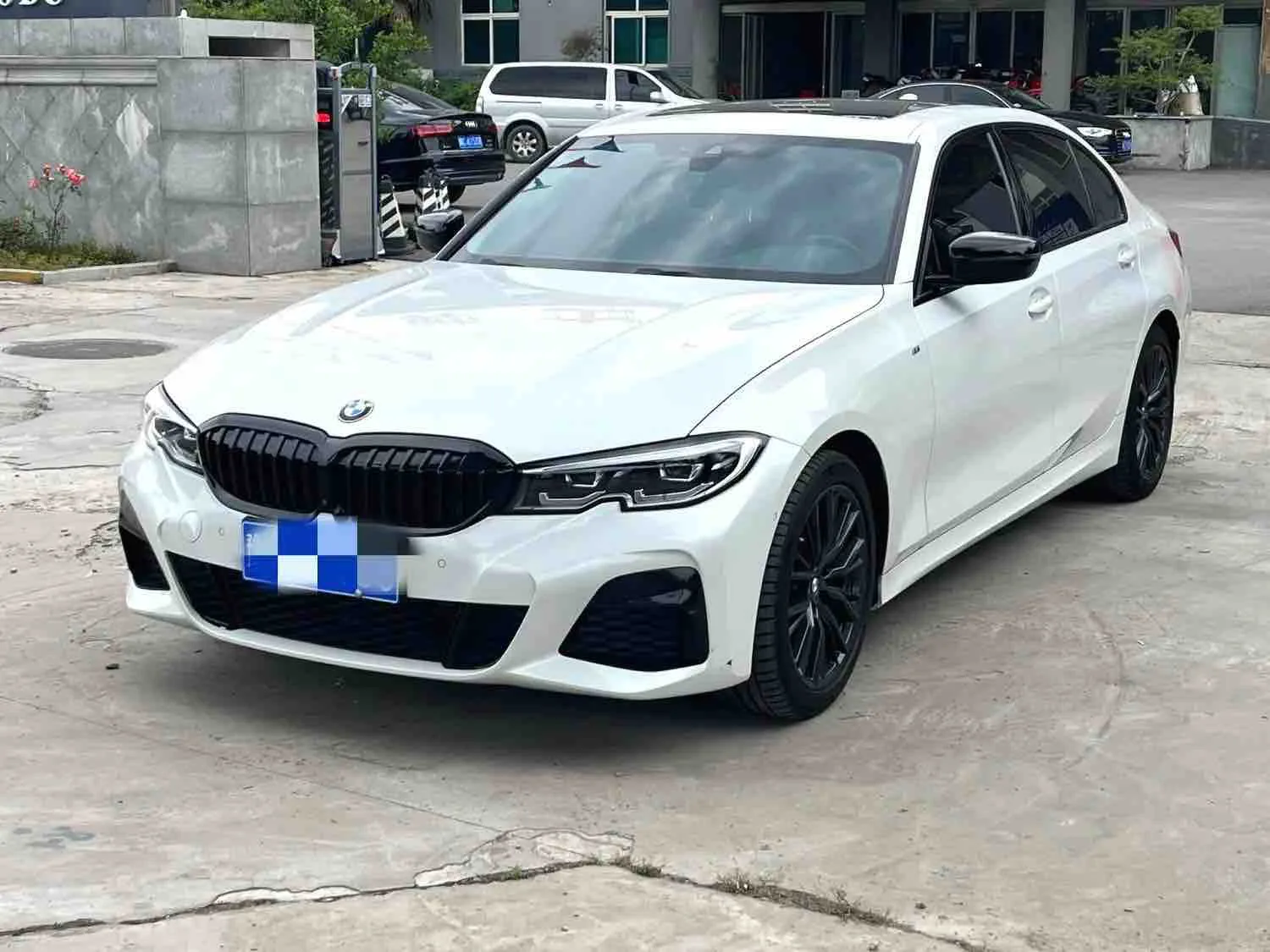 2020 BMW 3 Series 325Li M Sport Shadow Edition