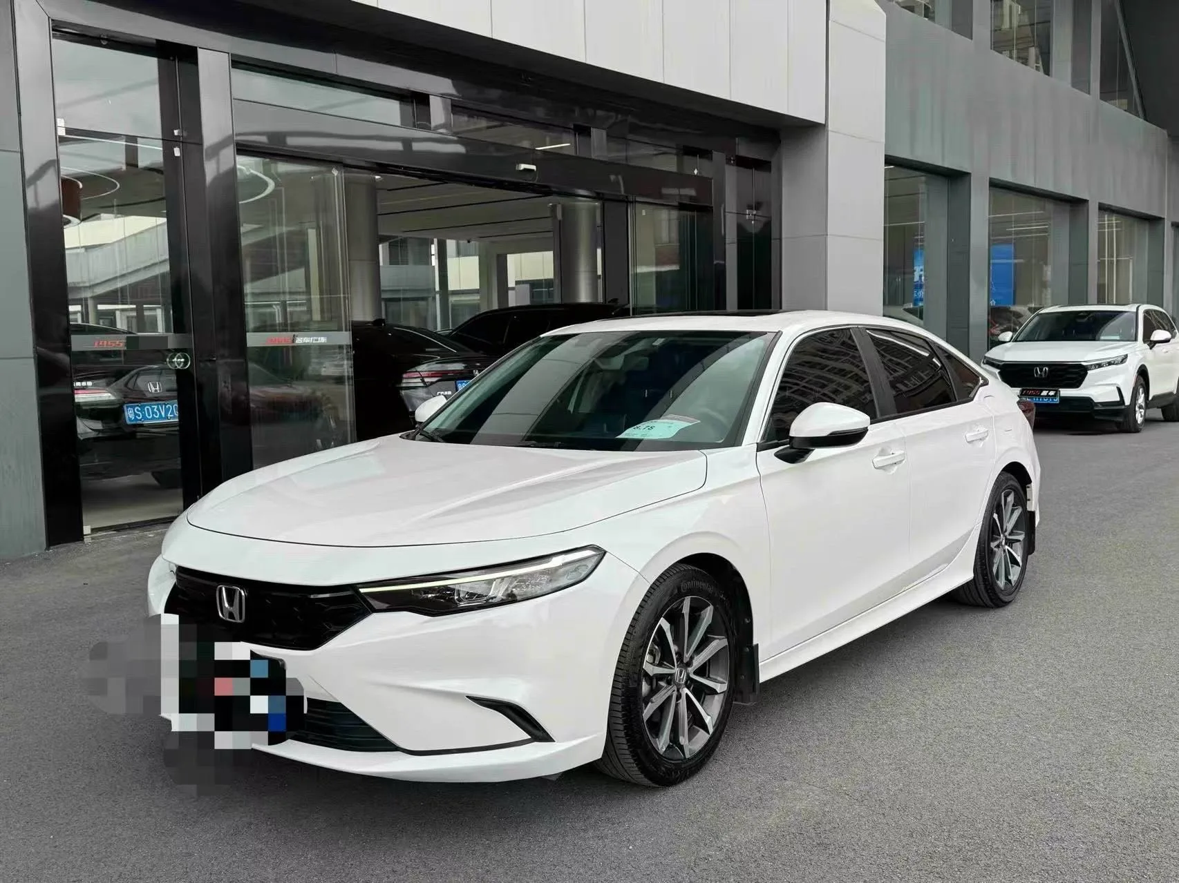 Stylish 2022 240TURBO CVT Luxury Edition