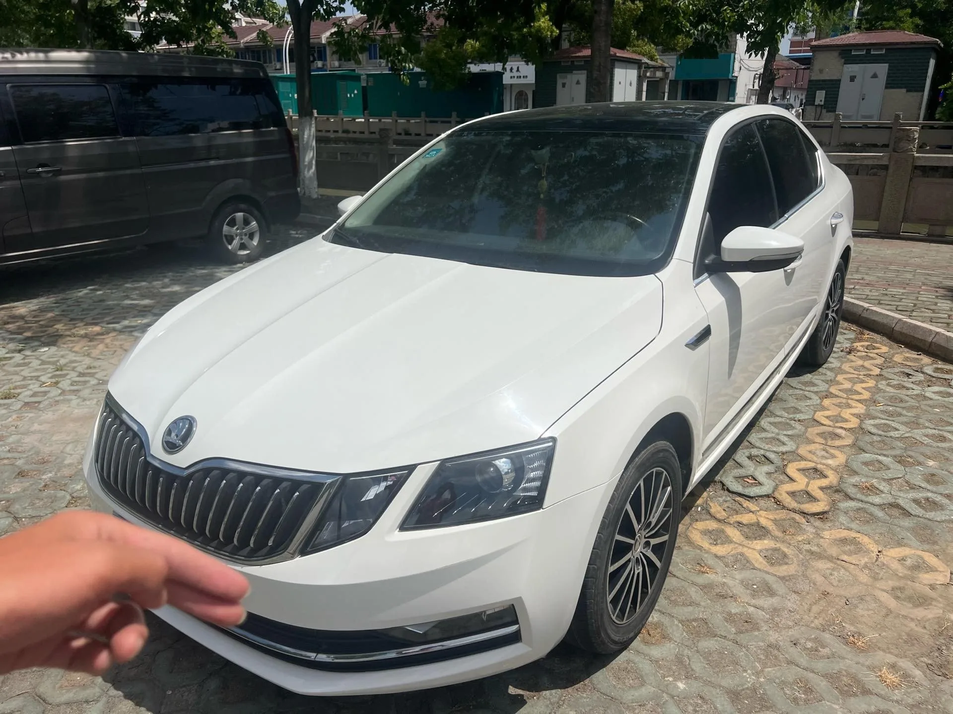 Octavia 2018 TSI230 DSG Luxury Edition