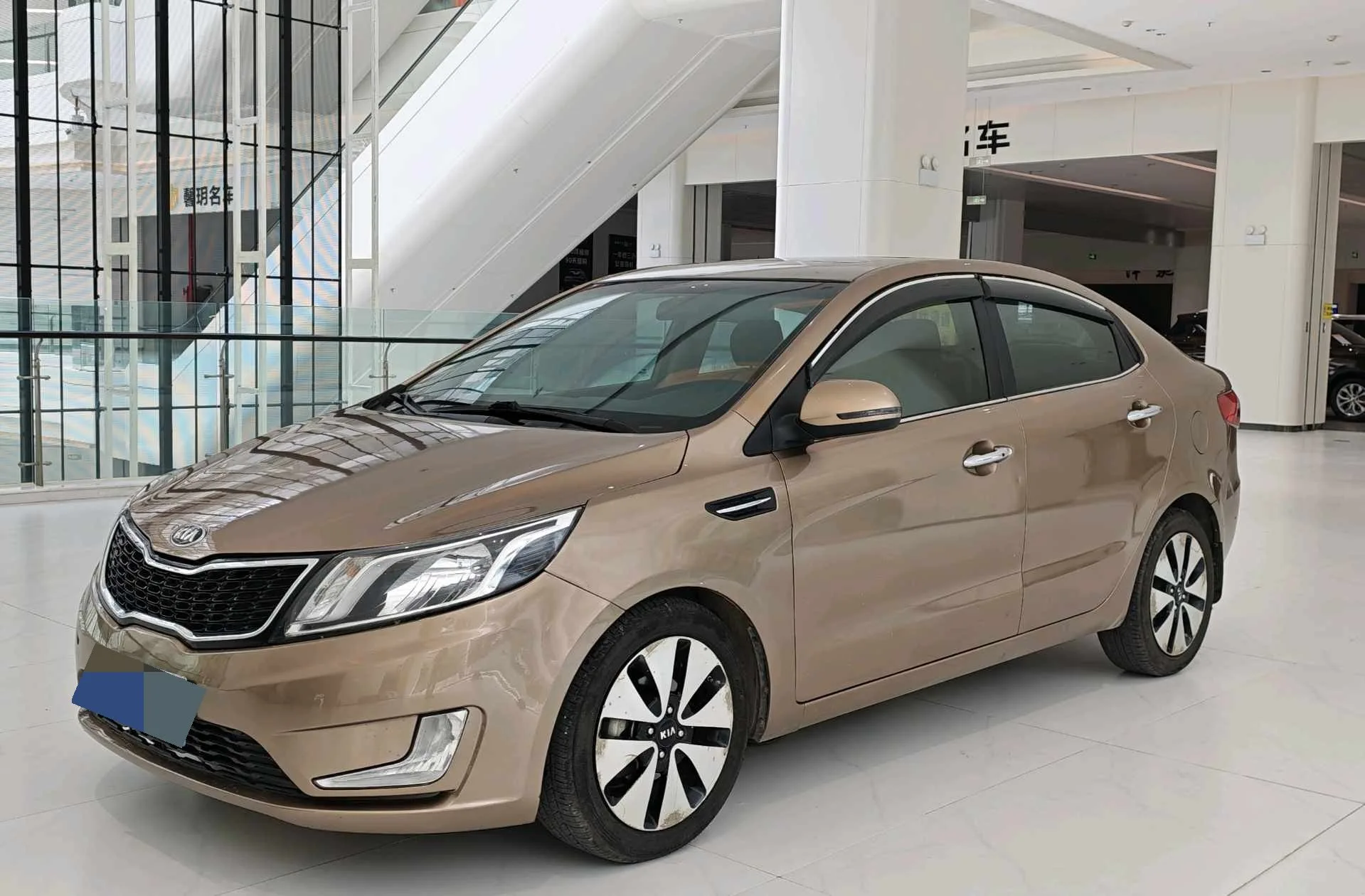 Kia K2 2012 Sedan 1.6L AT Premium Commemorative Edition