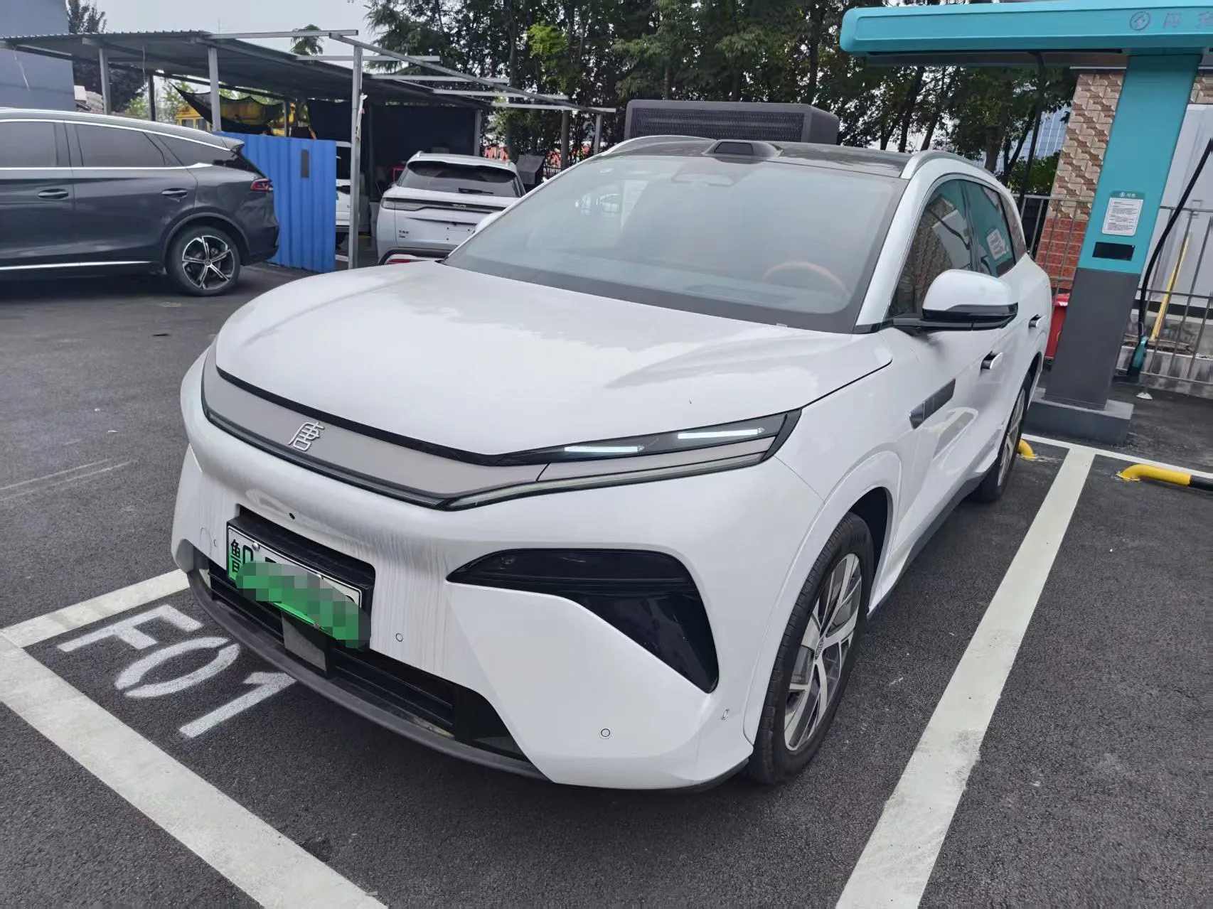 Tang L 2025 DM 200KM Four-Wheel Drive LiDAR Flagship Model