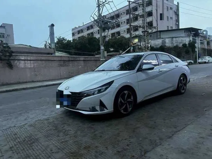 Hyundai Elantra 2022 1.5L CVT GLX Elite Edition