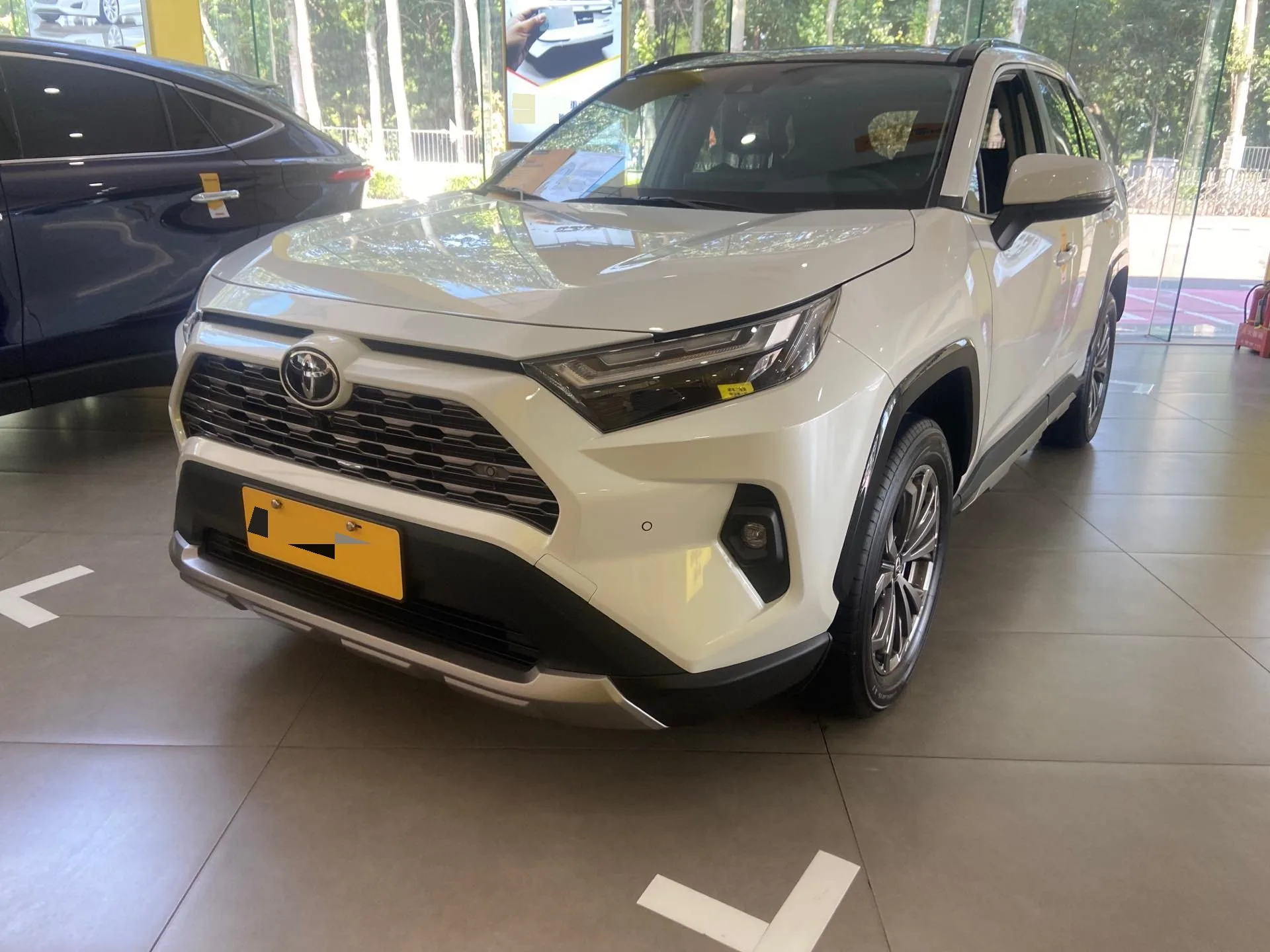 Toyota 2024 RAV4 2.0 CVT 2WD Fashion Plus Edition Automatic