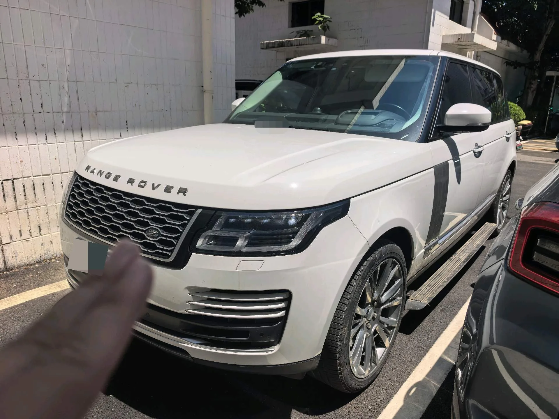 Range Rover 2020 3.0 L6 Heritage Long Wheelbase