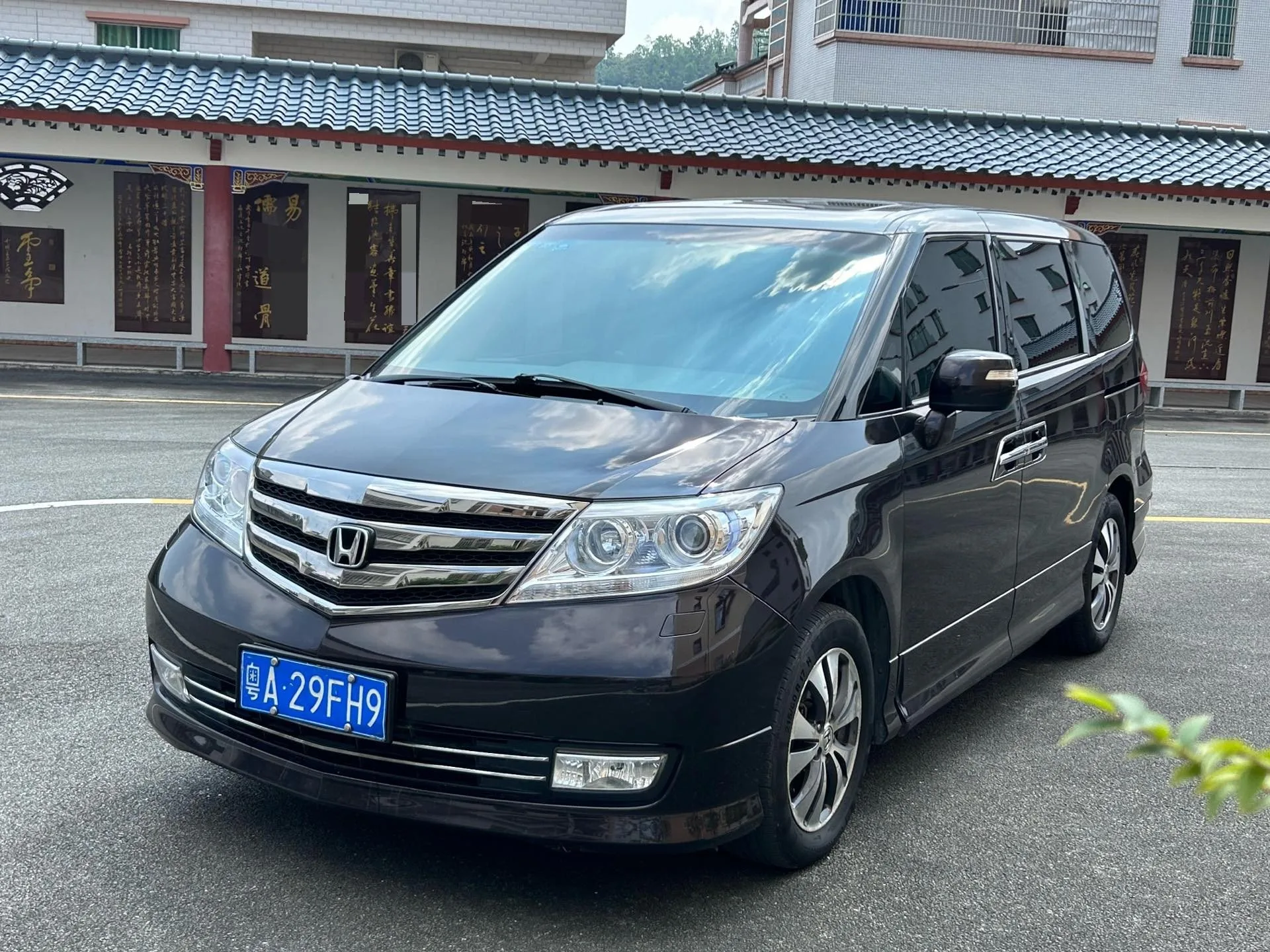 艾力绅 2012款 2.4L VTi-S尊贵版