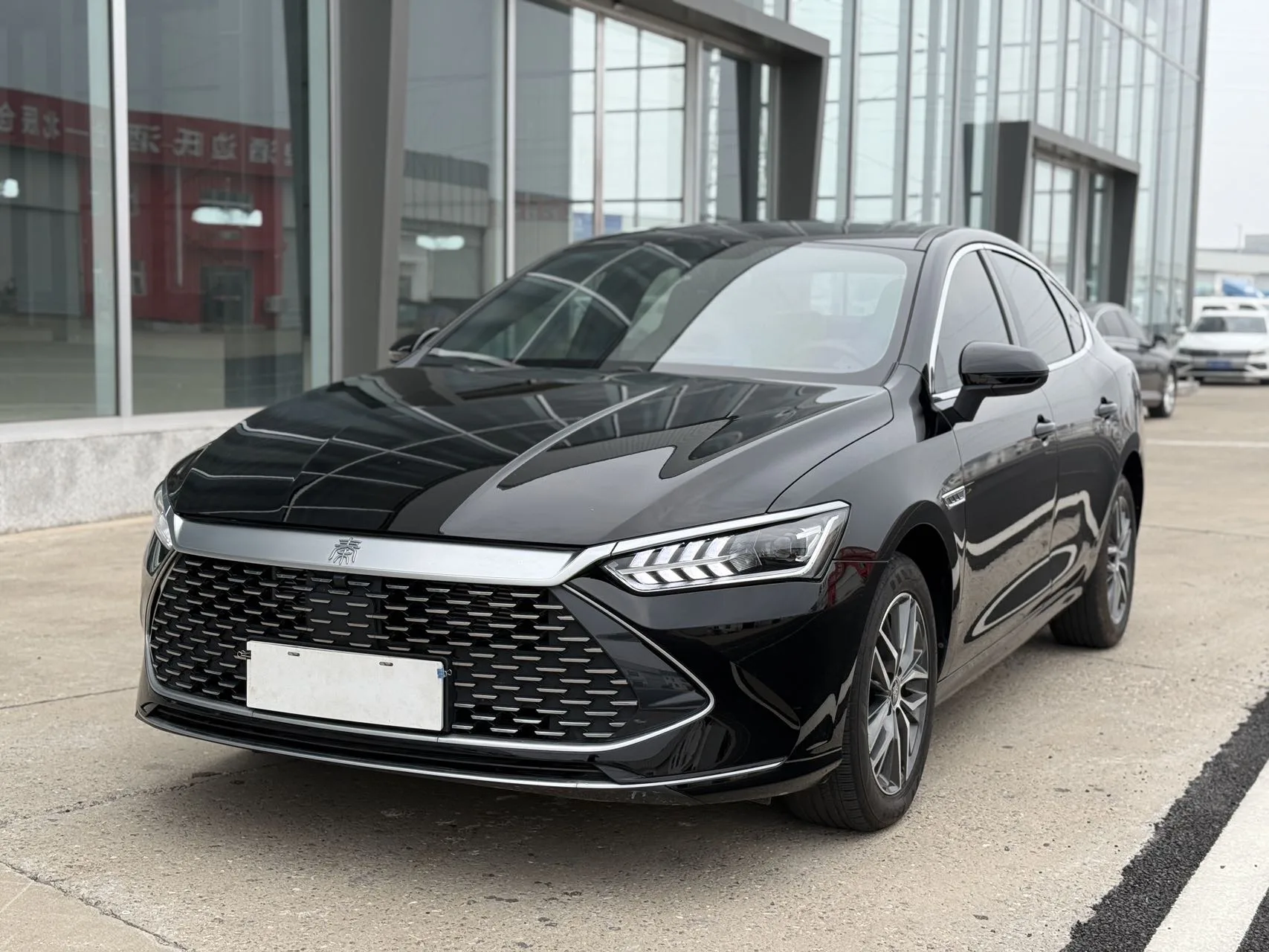 BYD 2024 Qin PLUS DM-i 1.5 CVT Glory Edition 120KM Leading Model Automatic