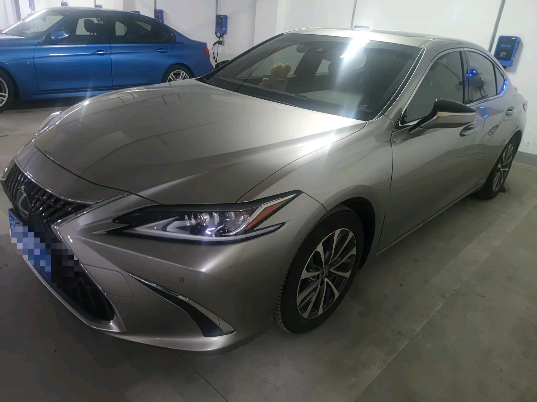 Lexus ES 2021 300h Premium Edition