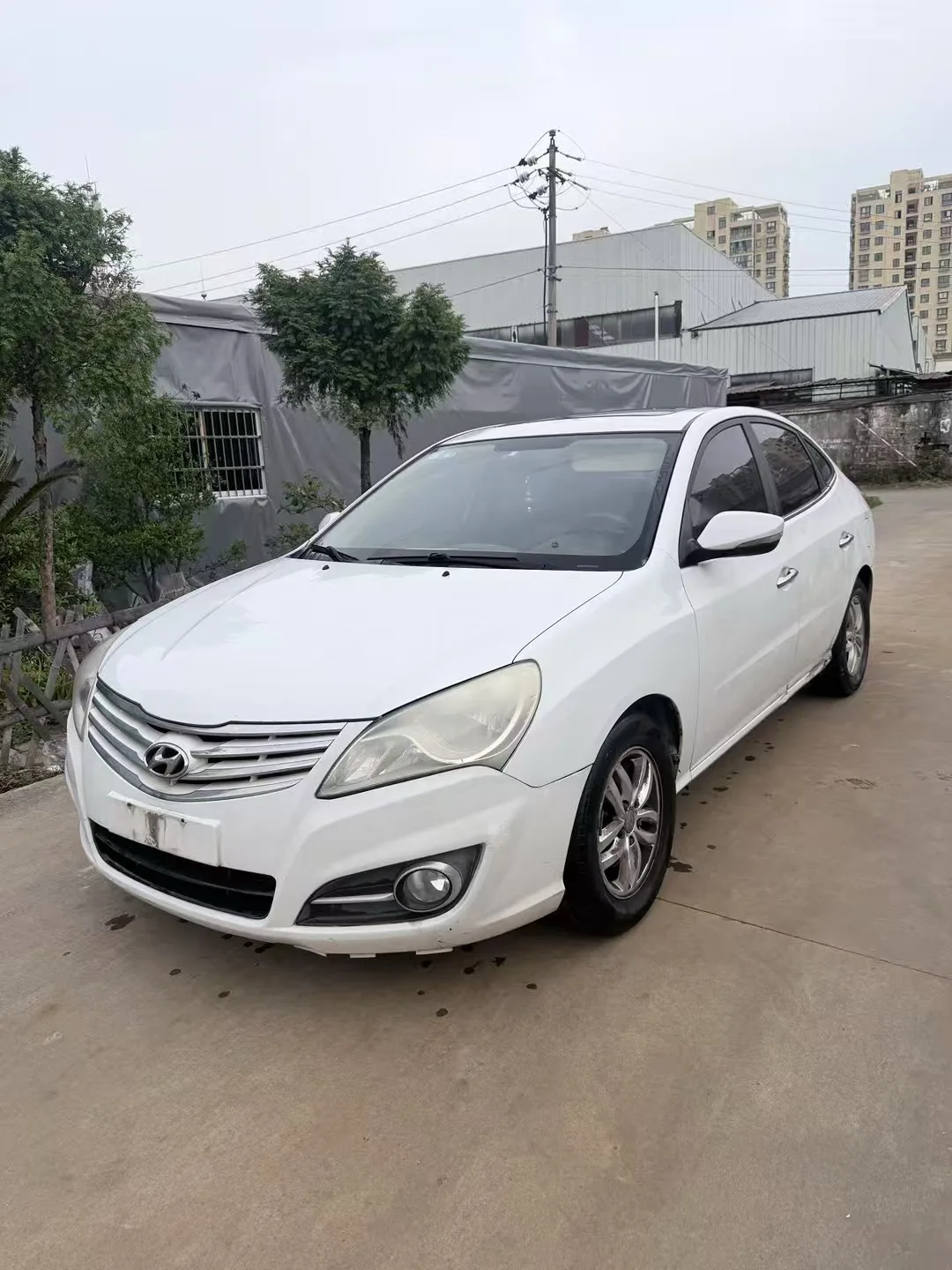 Hyundai Elantra 2011 1.6L Automatic Deluxe