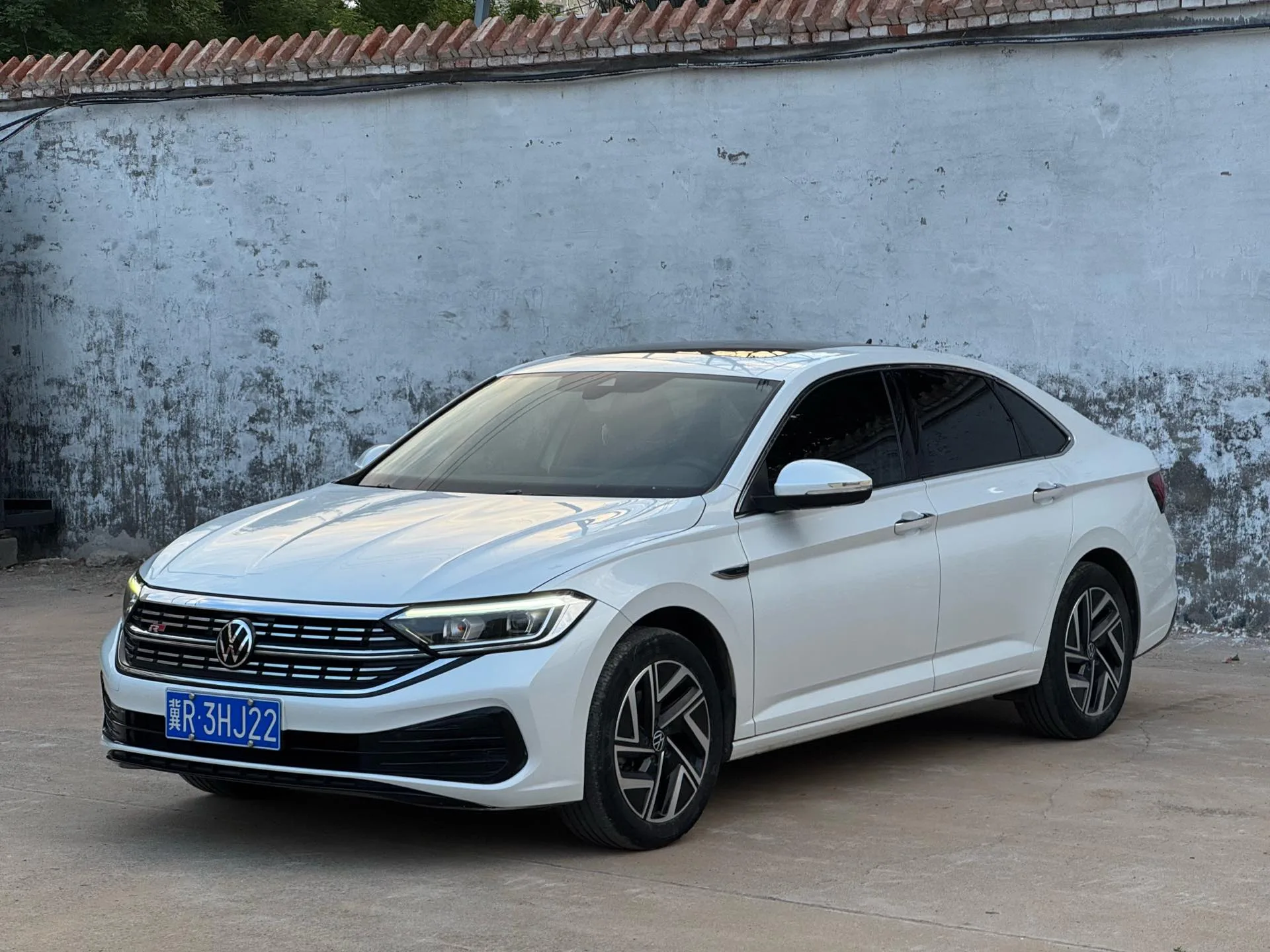 2023 Volkswagen Sagitar 280TSI DSG Beyond Plus Edition