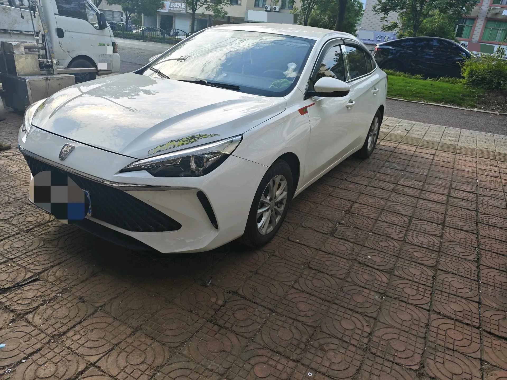 Roewe 2023 i5 1.5 Comfort Edition (Manual Transmission)