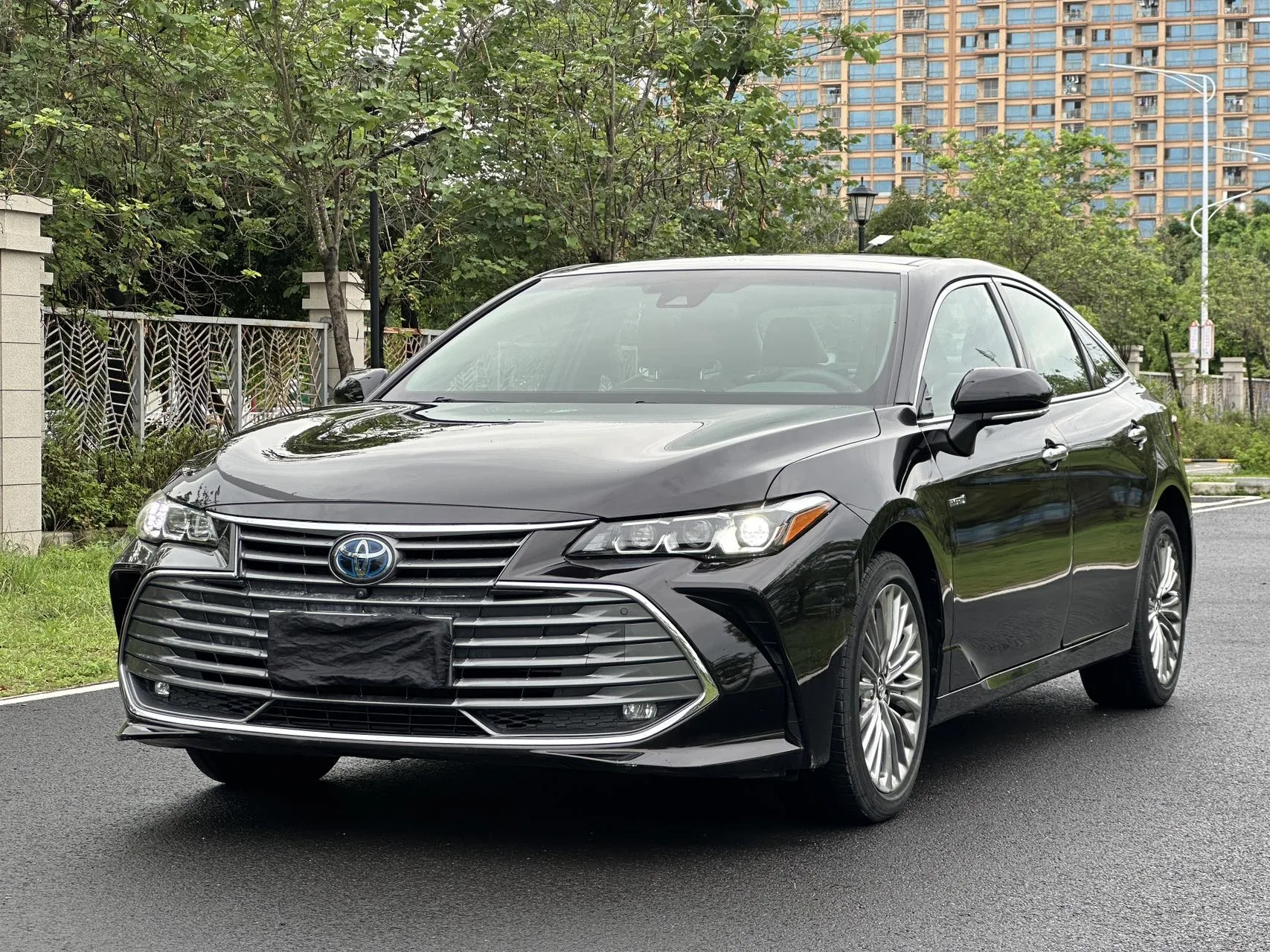 2019 Toyota Avalon Hybrid 2.5L XLE Premium Edition (National V Emission Standard)