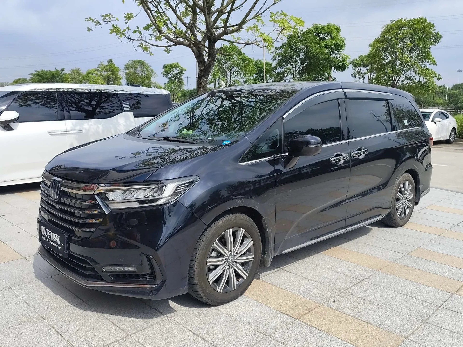 2022 Odyssey 2.0L e:HEV Sharp & Premium Edition