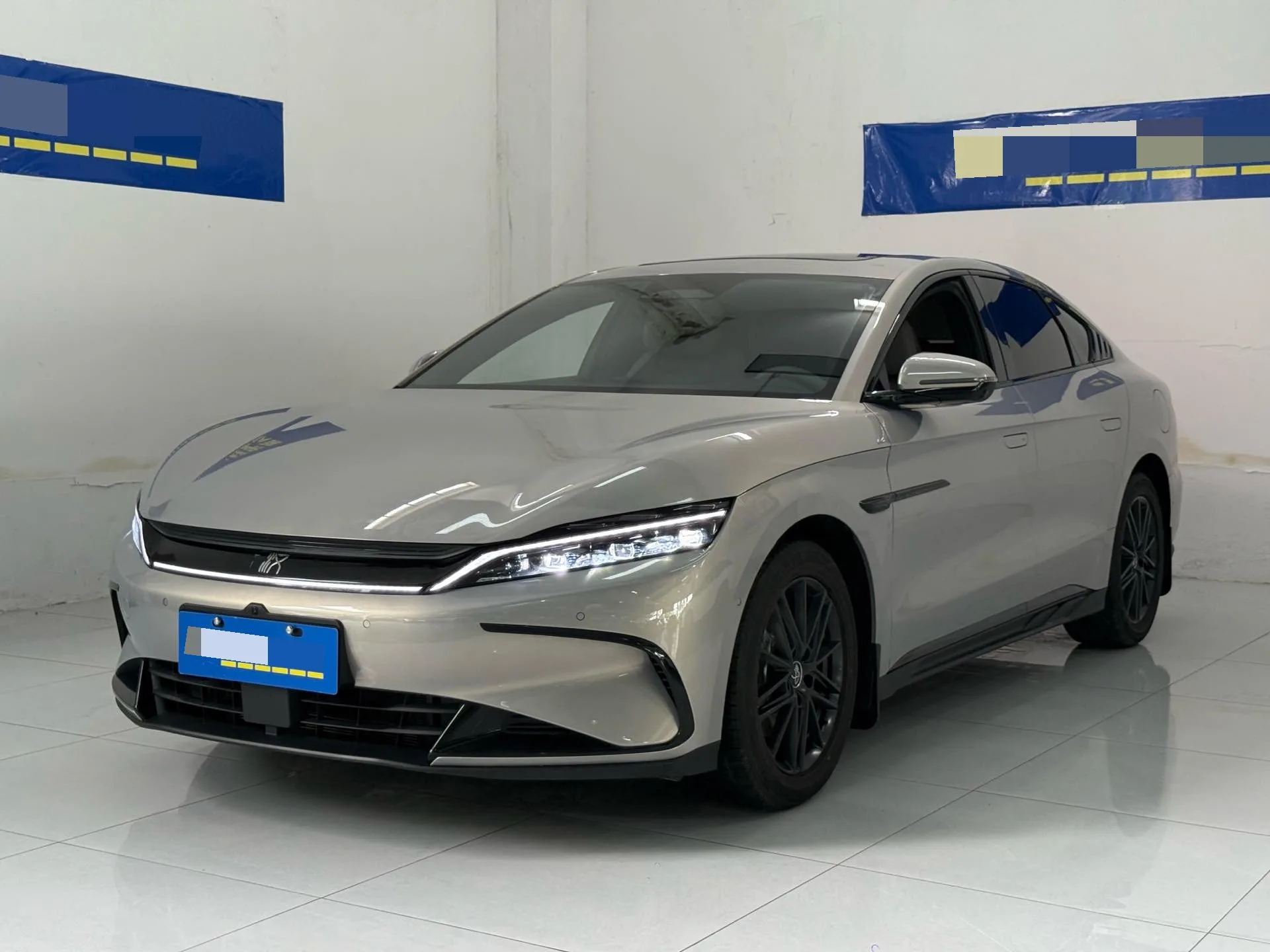 BYD 2025 Han DM-i 1.5T CVT Intelligent Driving Edition 245KM Premium Automatic