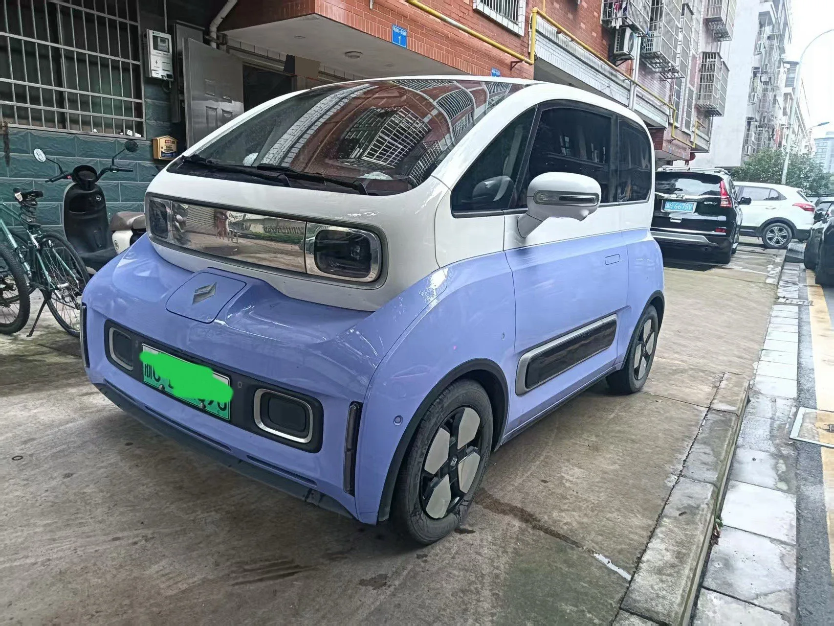 Baojun KiWi EV 2023 DJI Edition Lithium Iron Phosphate