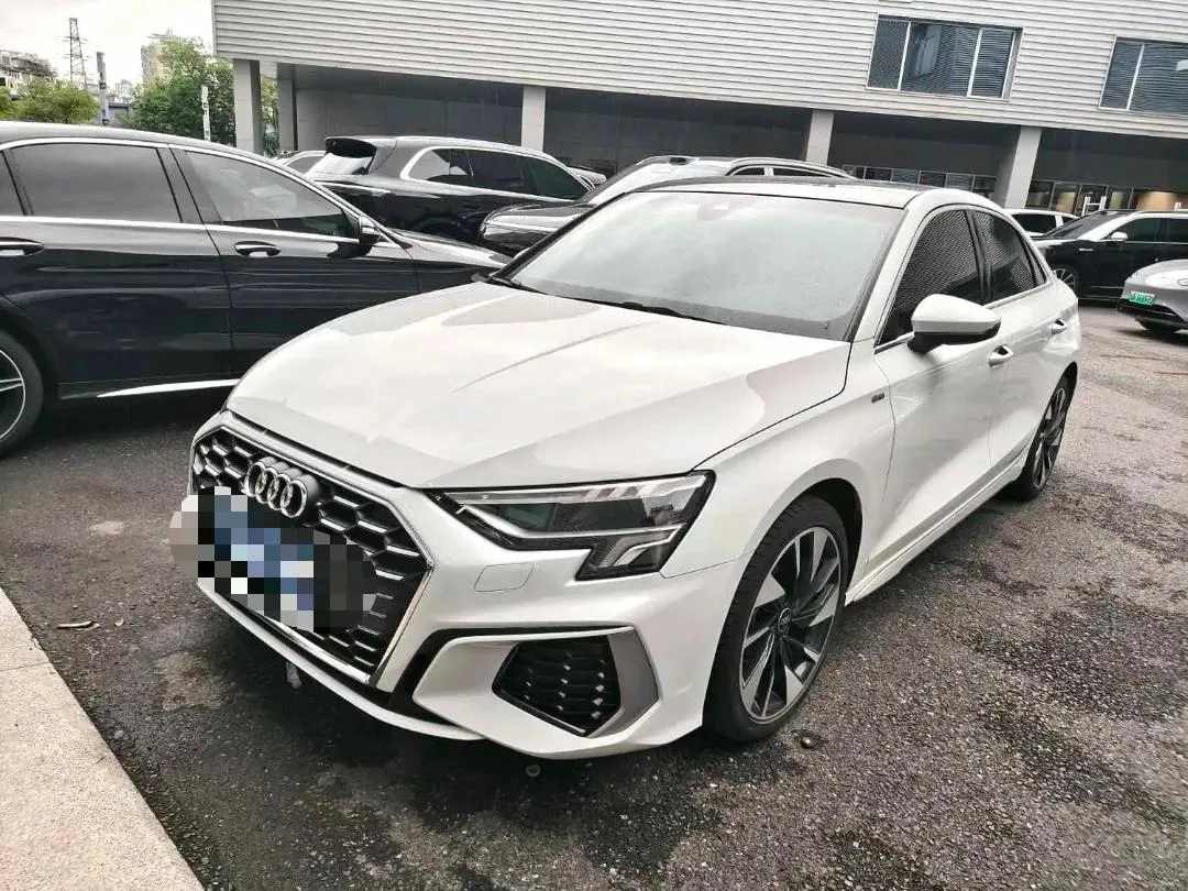 2023 Audi A3L Limousine 1.4 TFSI 35 TFSI Sport Style, Automatic Transmission
