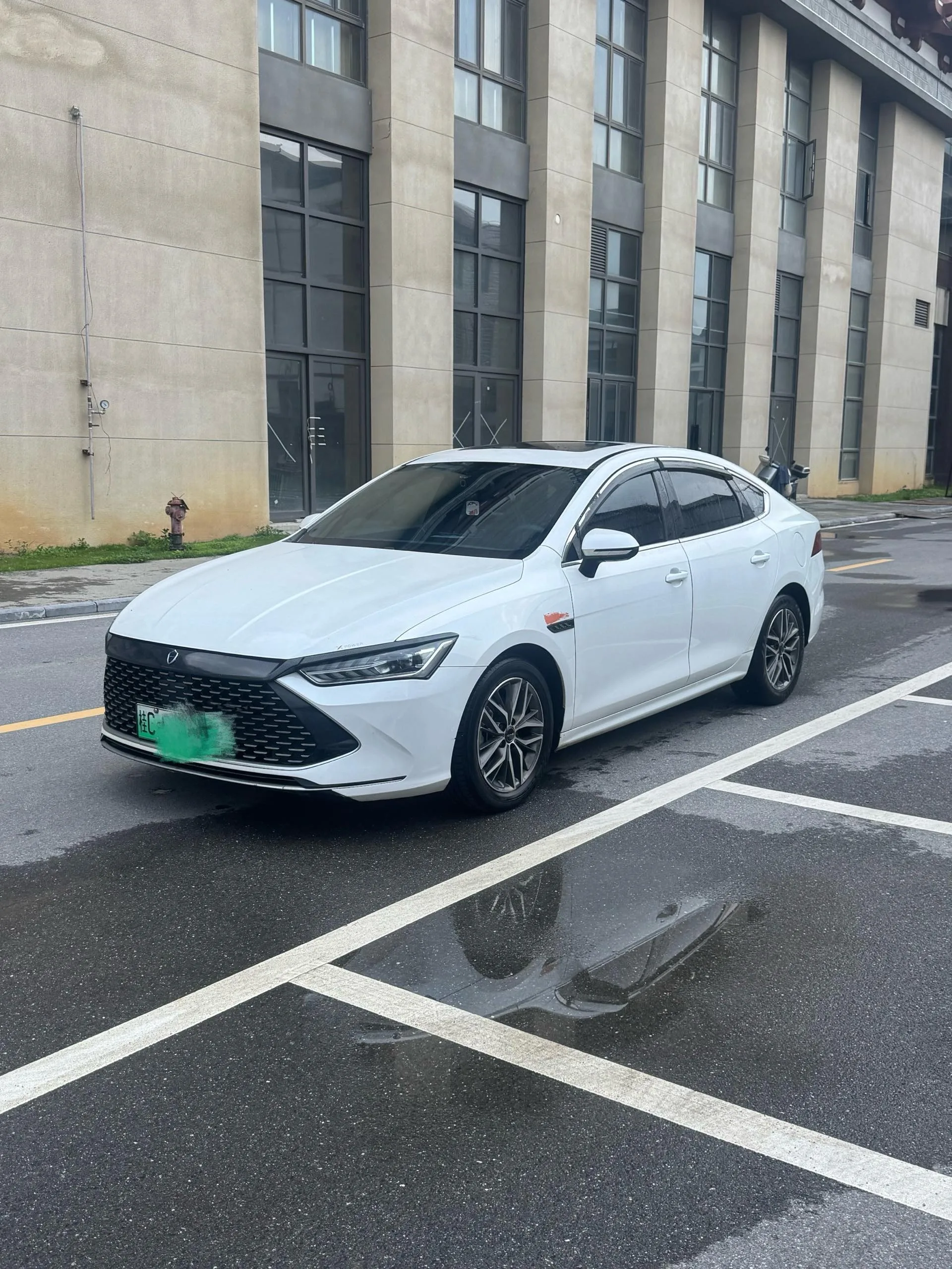 Qin PLUS 2021 DM-i 55KM Flagship Edition