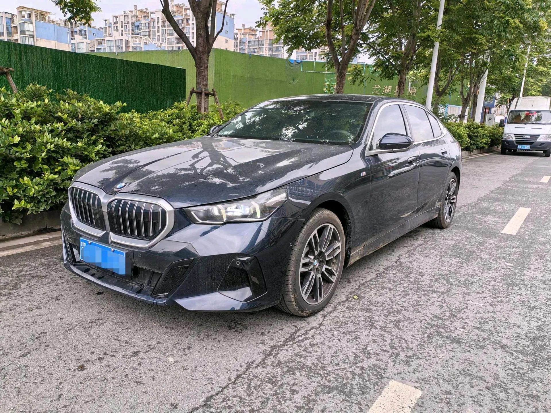 BMW 5 Series 2025 530Li 48V 2.0T Leading M Sport Package Automatic