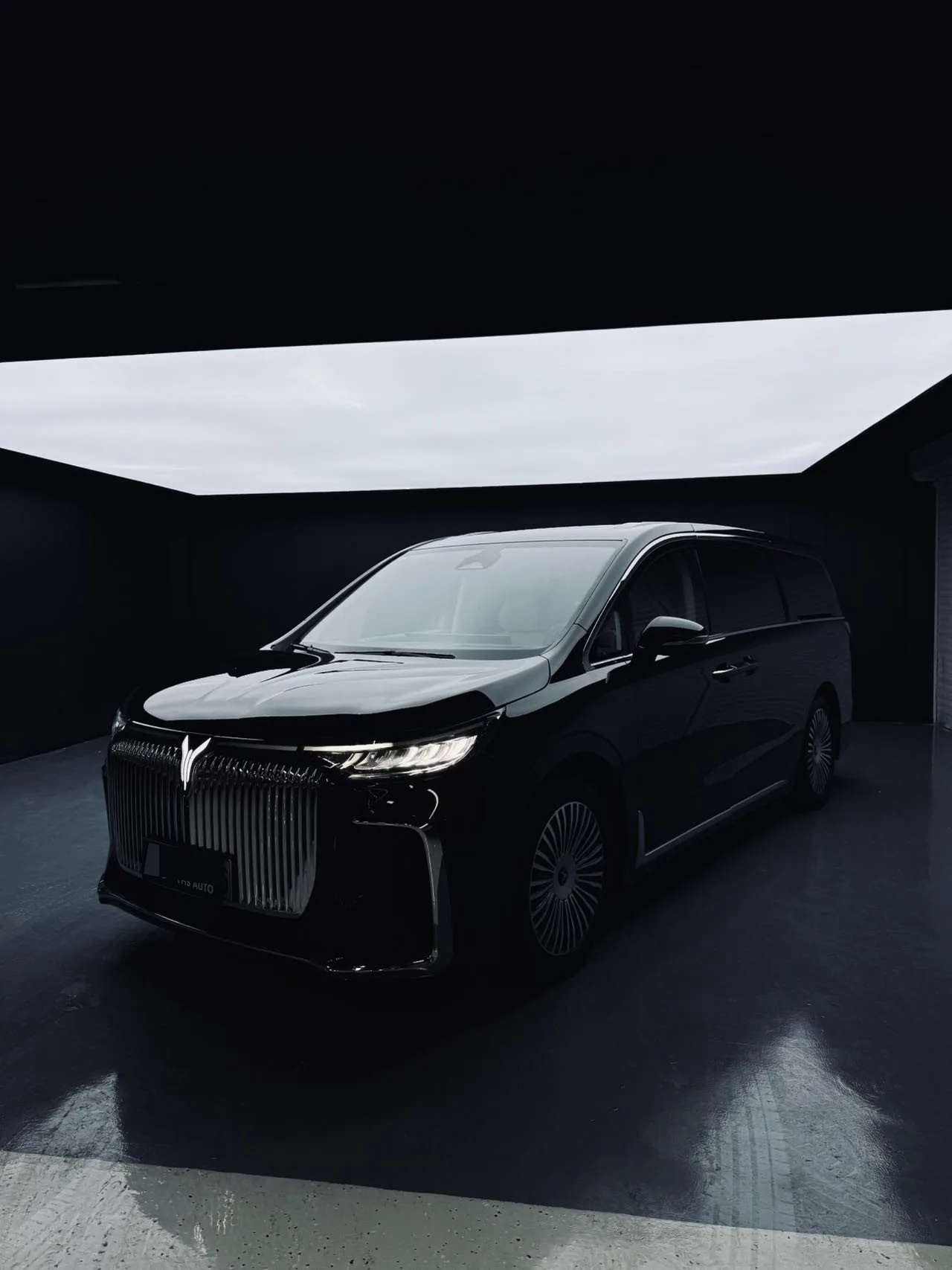 Voyah 2025 Dreamer 4WD Premium Kunpeng Edition Automatic