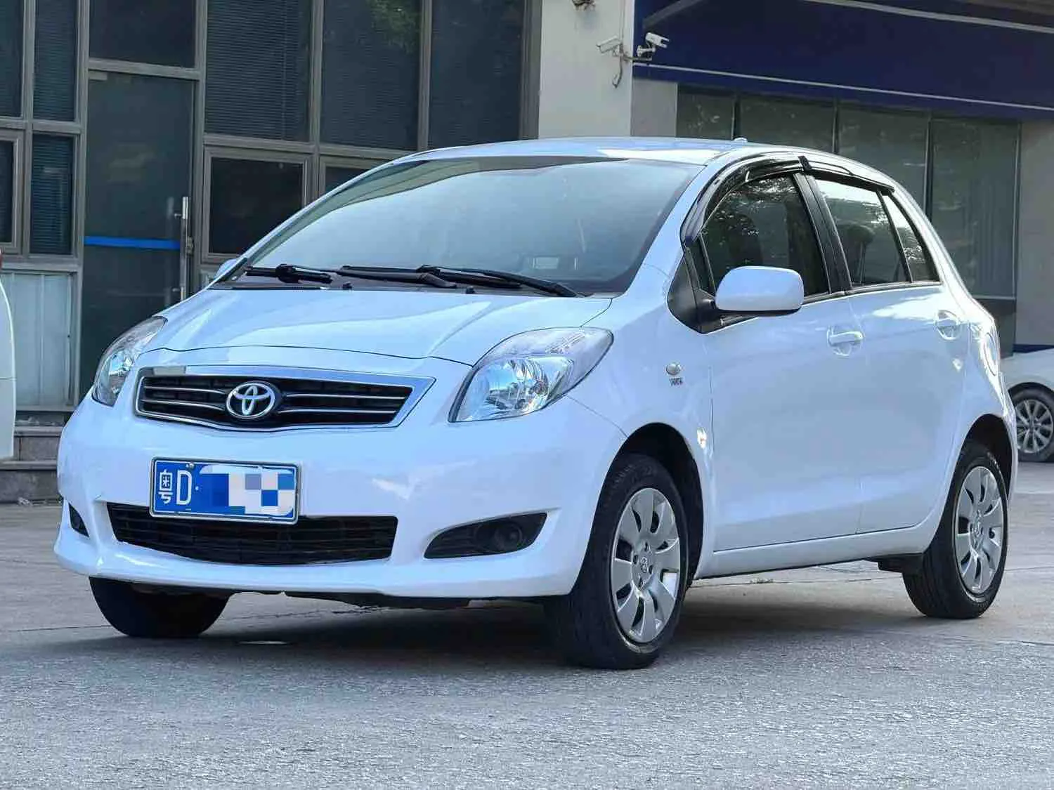 Yaris 2011 Model Year 1.6E Automatic "Meidong" Edition