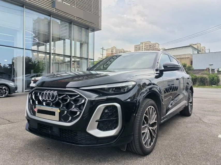Audi 2026 Q5L 2.0T Million-User Exclusive Edition Automatic Transmission