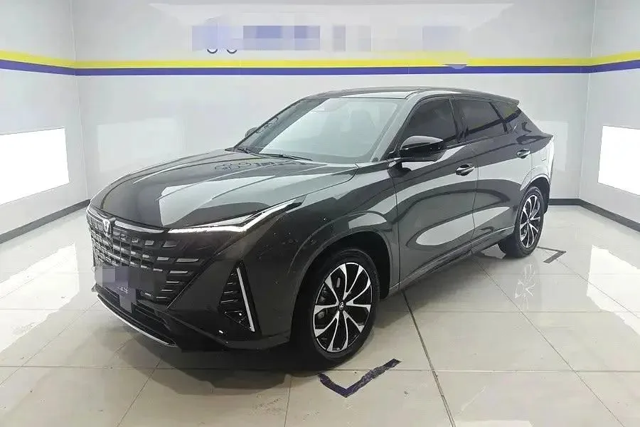 Changan UNI-Z 2024 Blue Whale Intelligent Electric iDD 125km Excellence Edition
