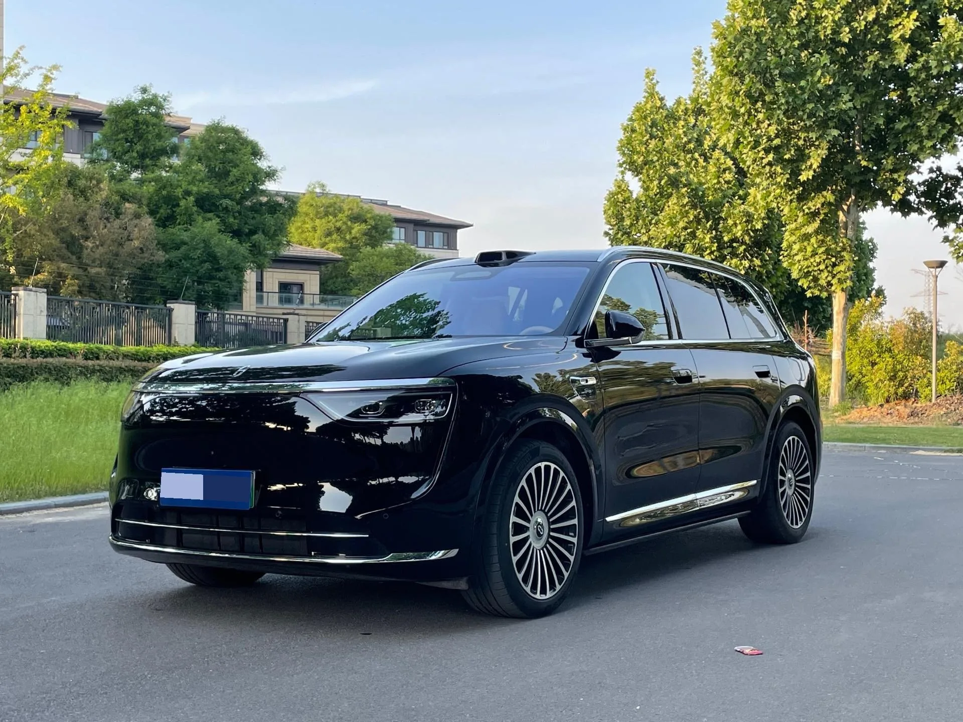 Wenjie M8 2025 Range Extended Ultra Edition 53.4kWh 6-Seater