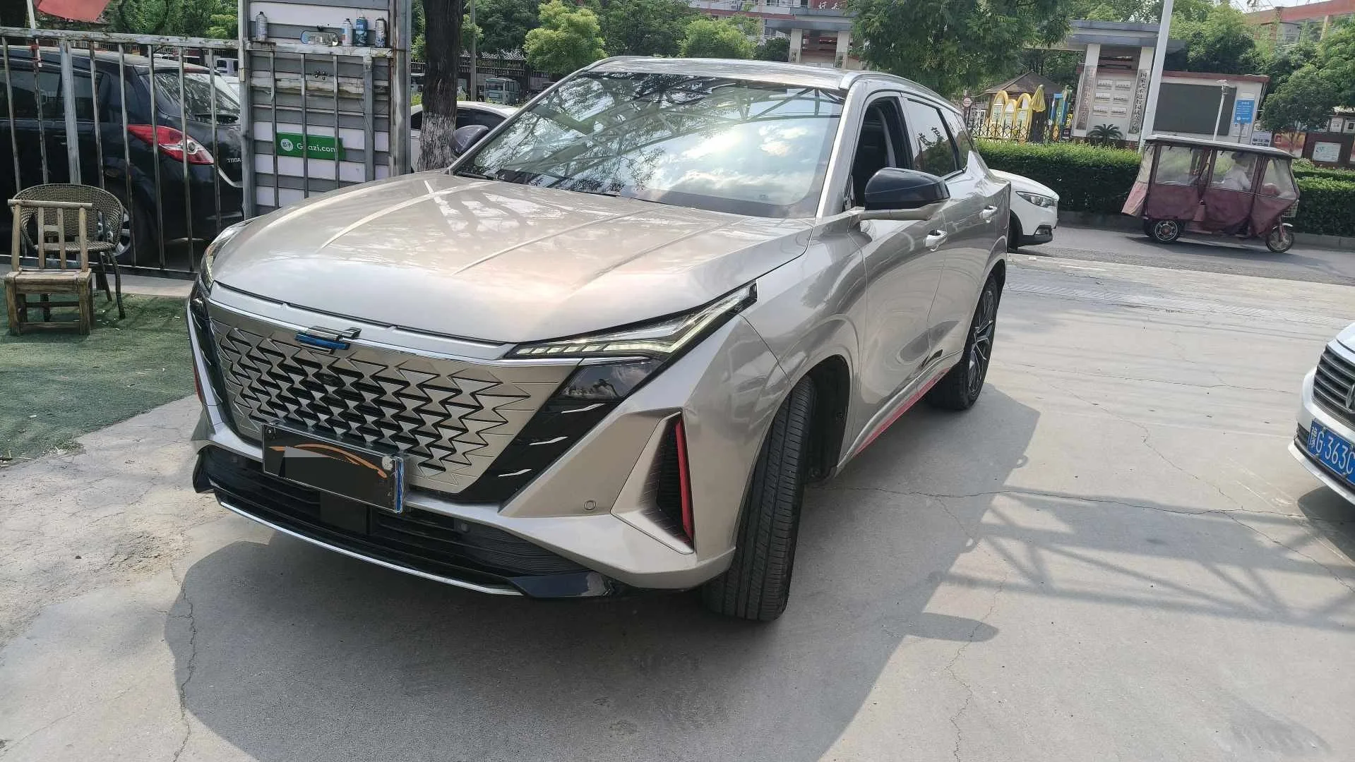 Changan Oushang Z6 2022 Blue Whale 1.5T DCT Smart Navigation Edition