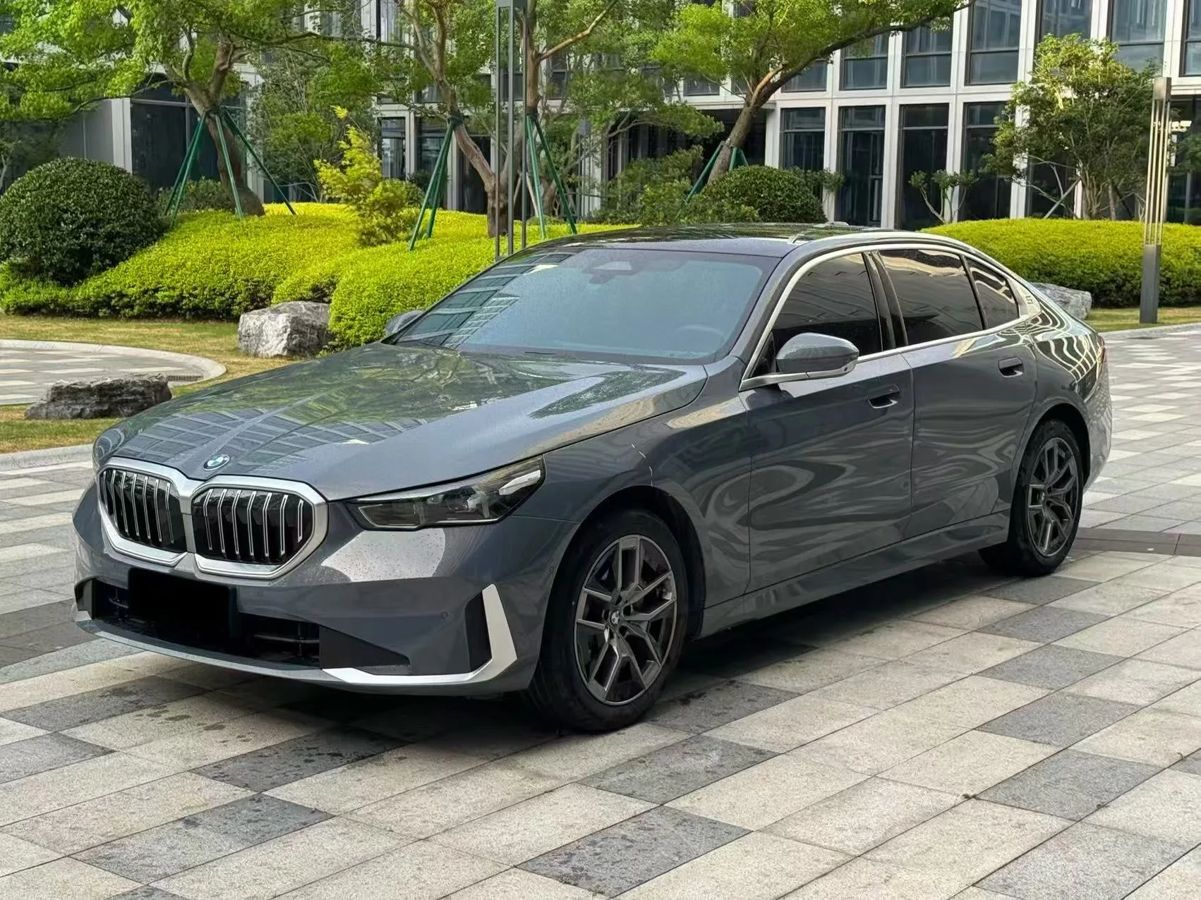 2024 BMW 5 Series 530Li 48V 2.0T Leading Edition Luxury Package Automatic Transmission