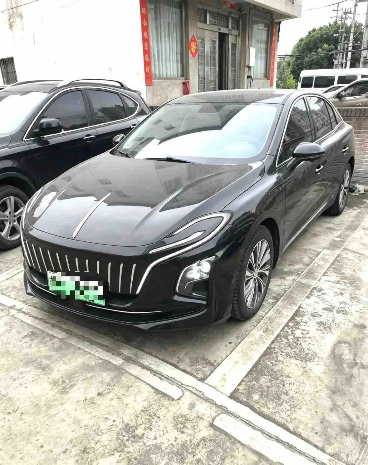 Hongqi E-QM5 2023 PLUS