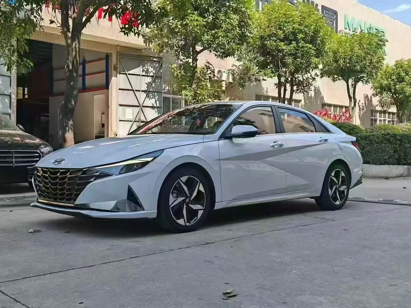 Hyundai Elantra 2022 1.5L CVT GLX Elite Edition