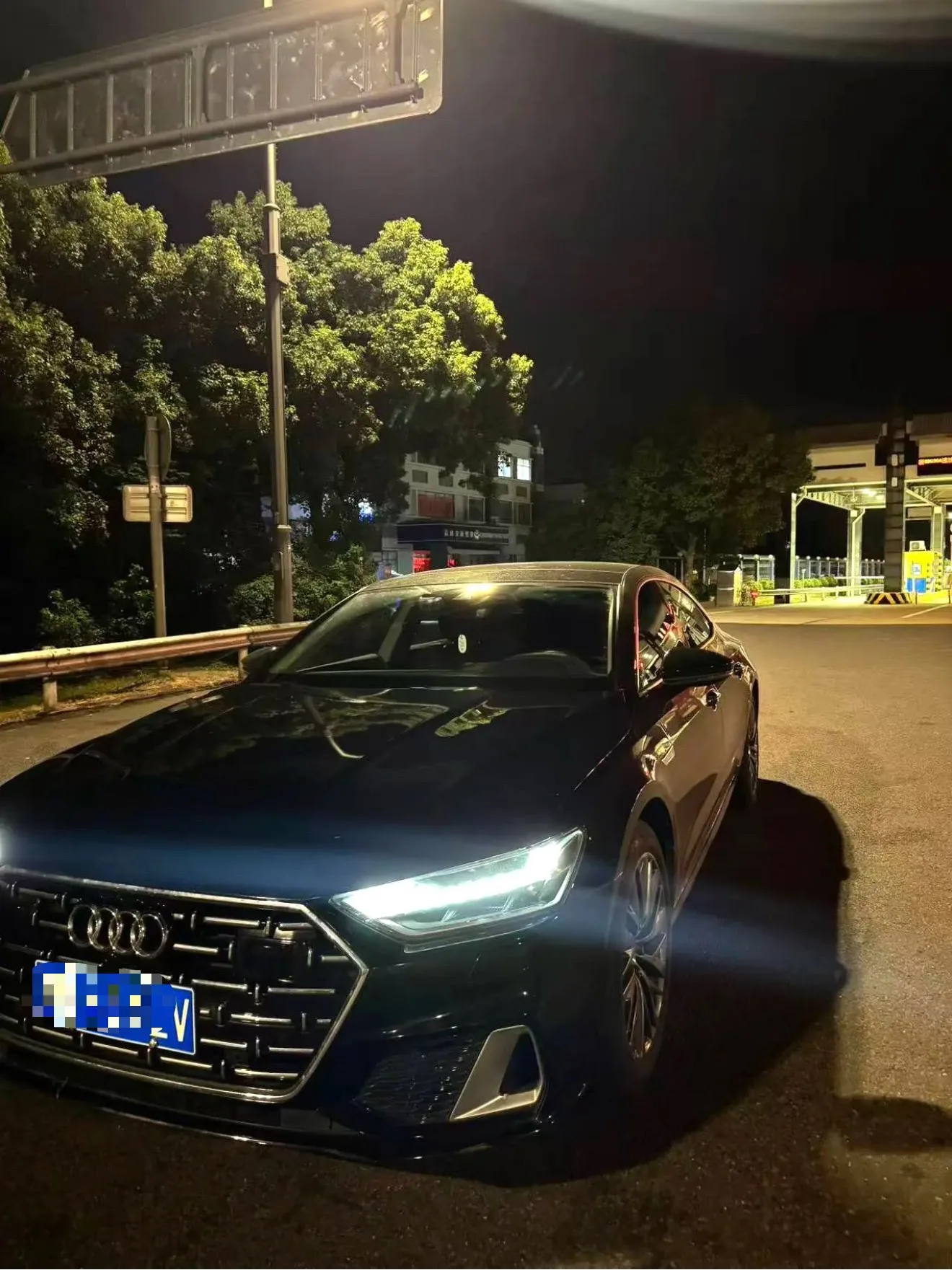 Audi 2024 A7L 2.0TFSI 45TFSI S-line Dream Edition Crystal Package Automatic Transmission
