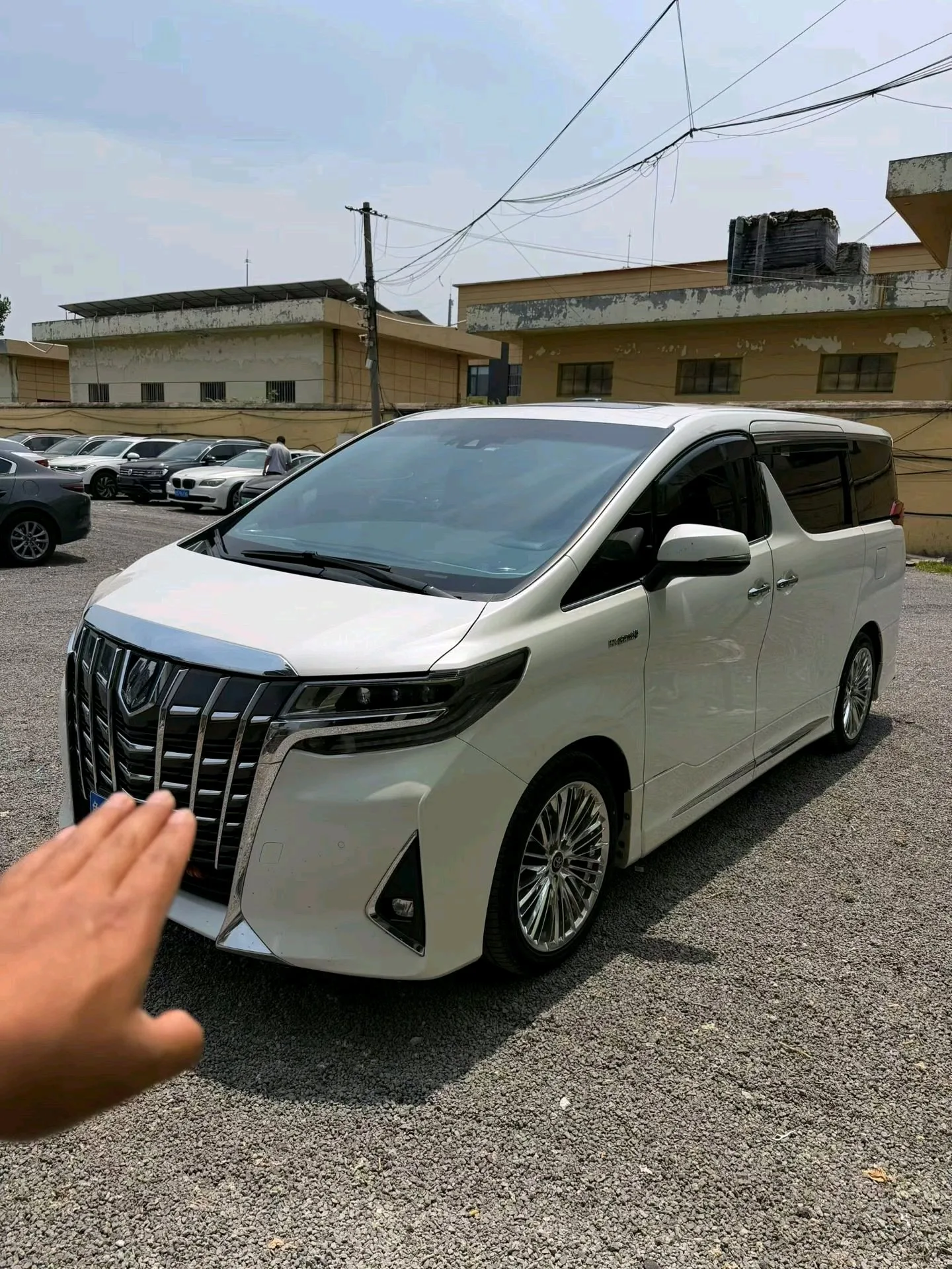 Alphard 2019 Hybrid 2.5L Premium Edition