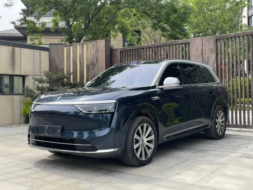 Wenjie M8 2025 Range Extended Max+ Version 53.4kWh 6-Seater