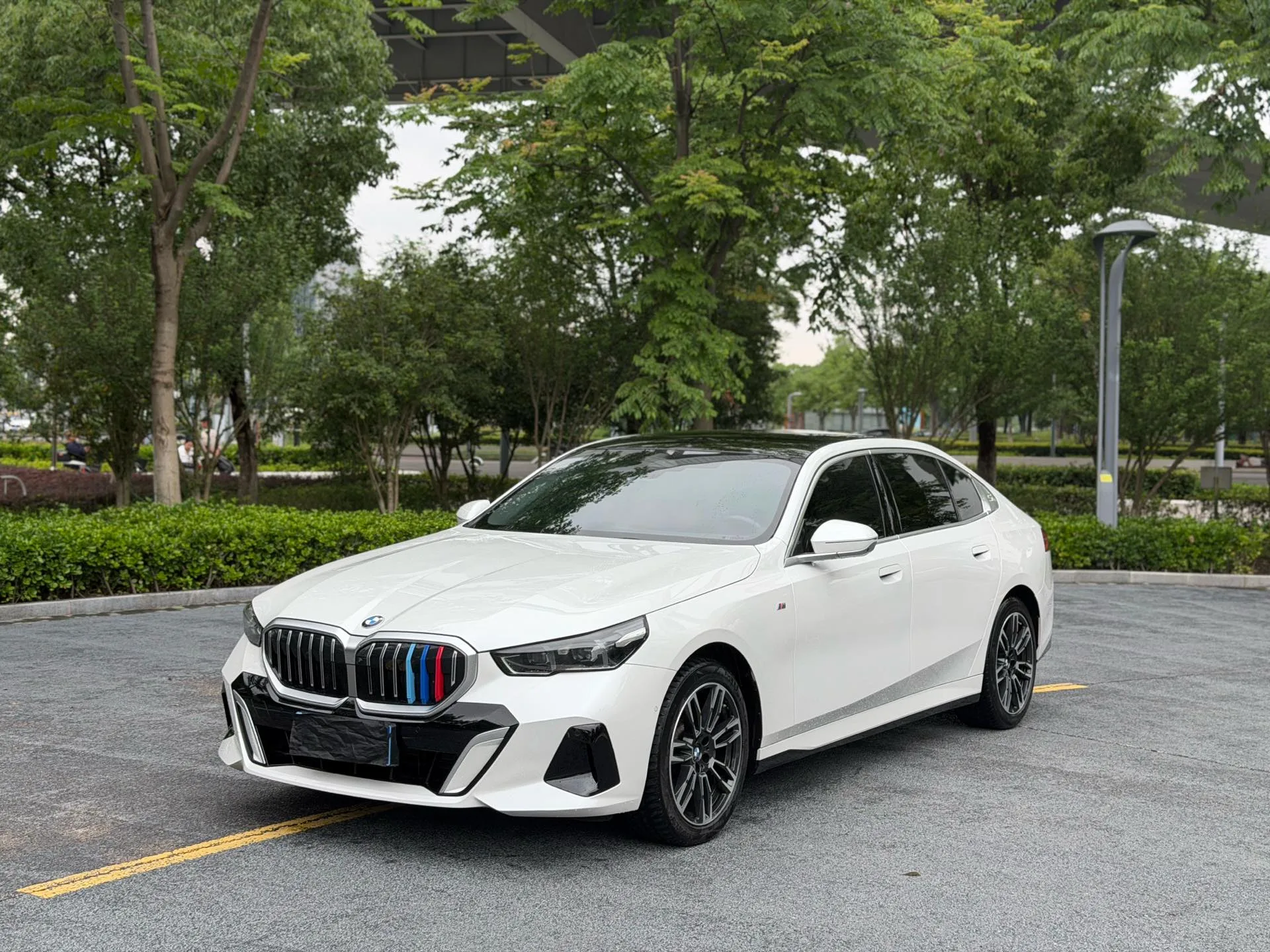 2024 BMW 5 Series 530Li 48V 2.0T Luxury M Sport Package Automatic