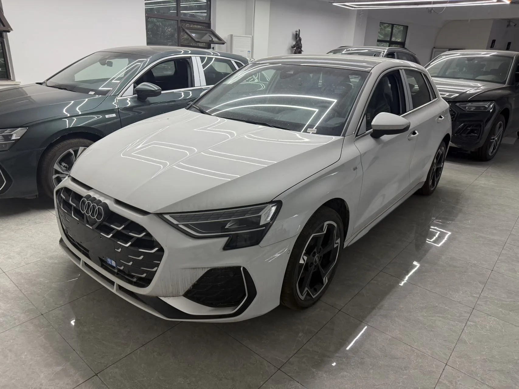 2025 Audi A3 Sportback 1.5TFSI 35TFSI Flying Spur Luxury Automatic