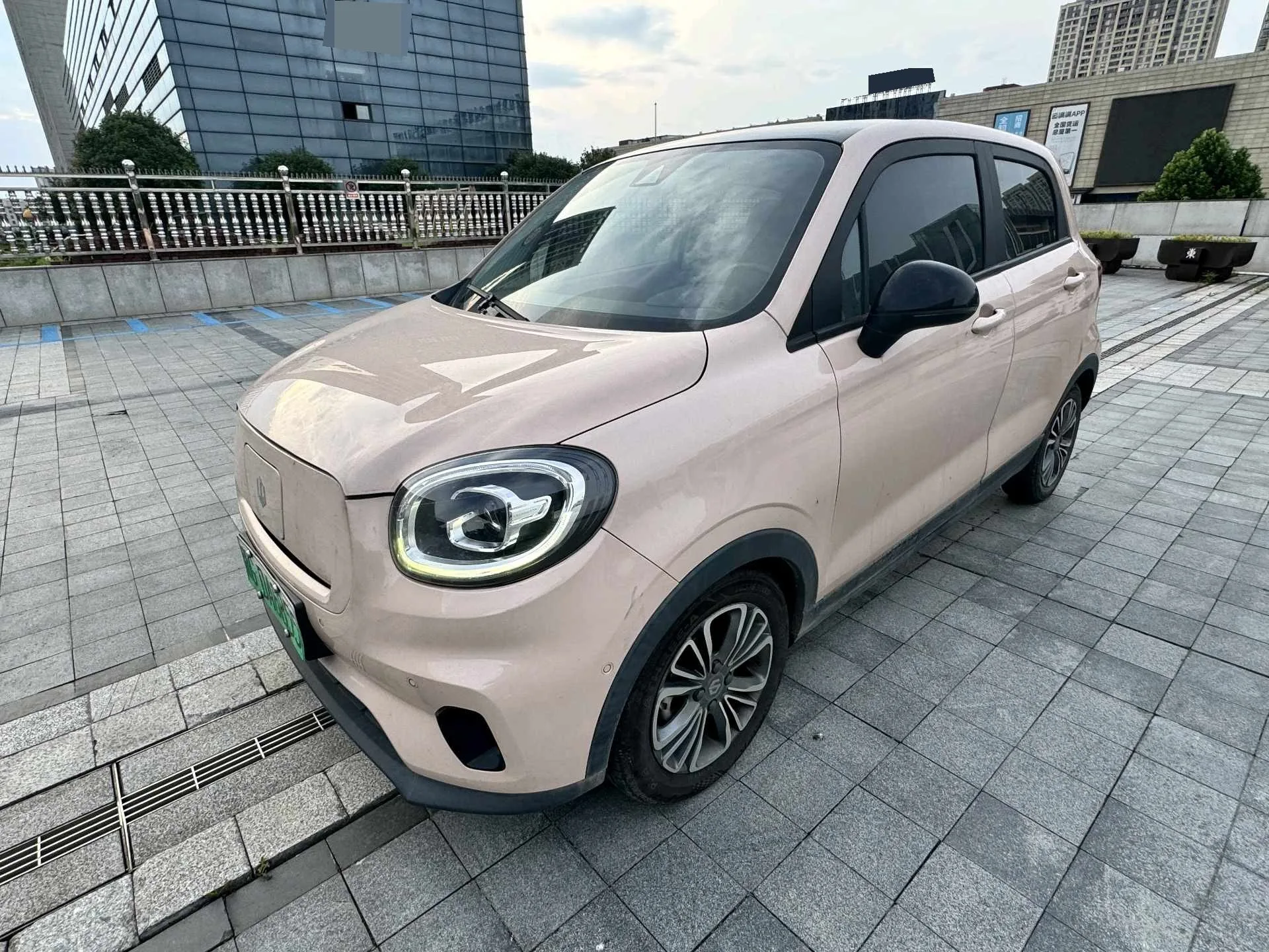 Leapmotor T03 2021 Model Year 400 Luxury Edition