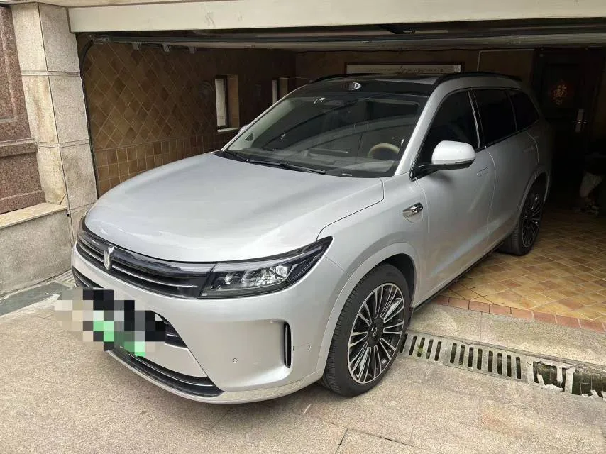 AITO 2024 Model M7 Intelligent Driving 4WD Max Edition 6-seater Automatic