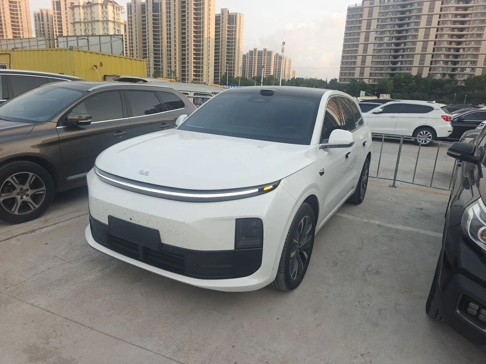 Li Auto 2025 L6 Pro Smart Renewal Edition Automatic