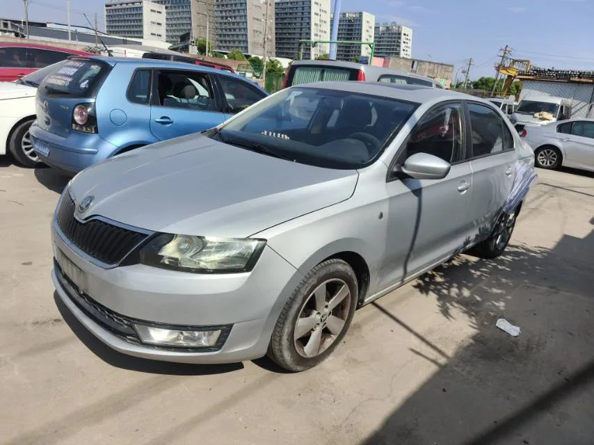 Xinrui 2013 Model Year 1.6L Automatic Premium Edition