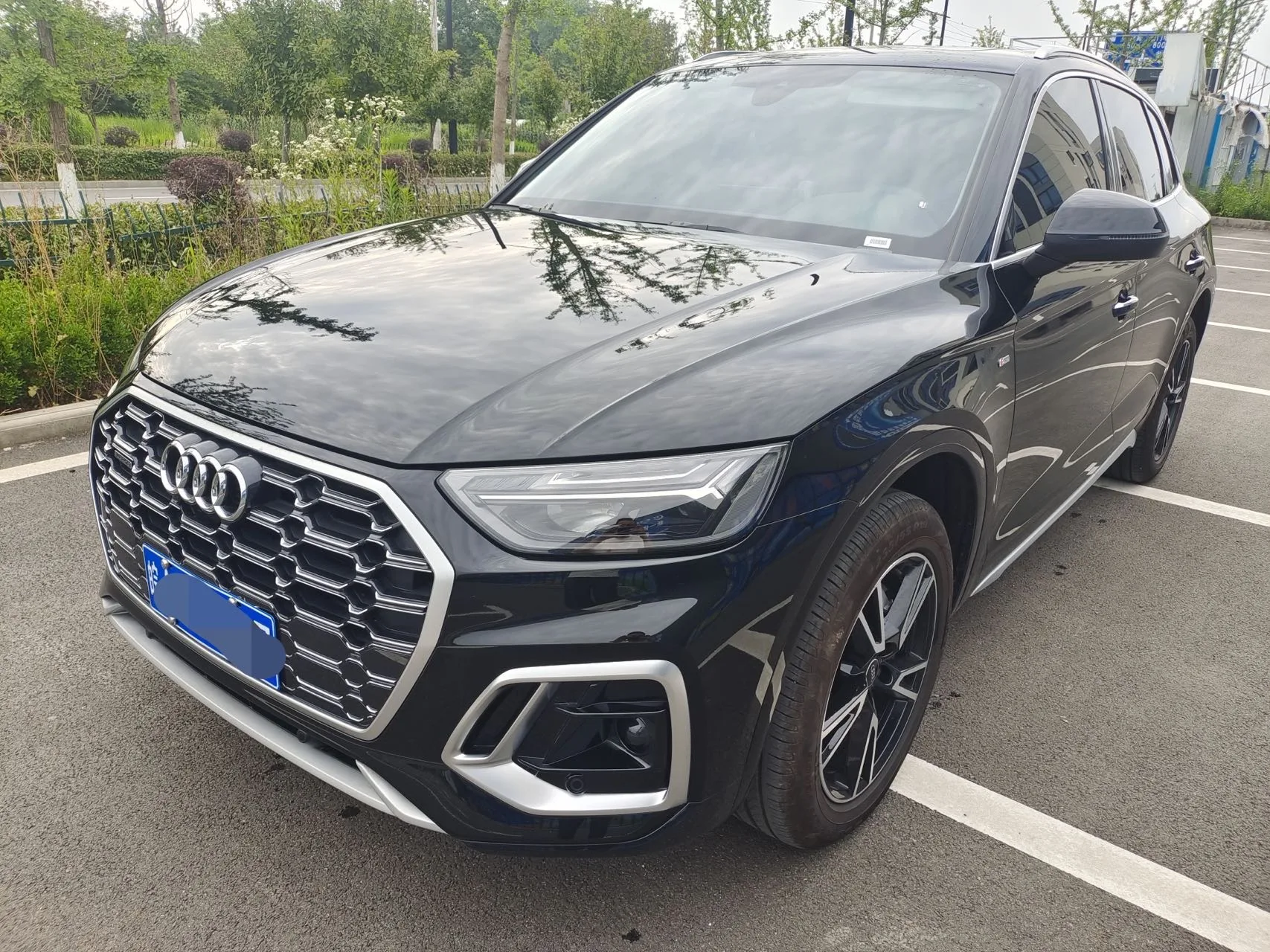 Audi 2025 Q5L 2.0TFSI 40TFSI Fashion Dynamic Automatic