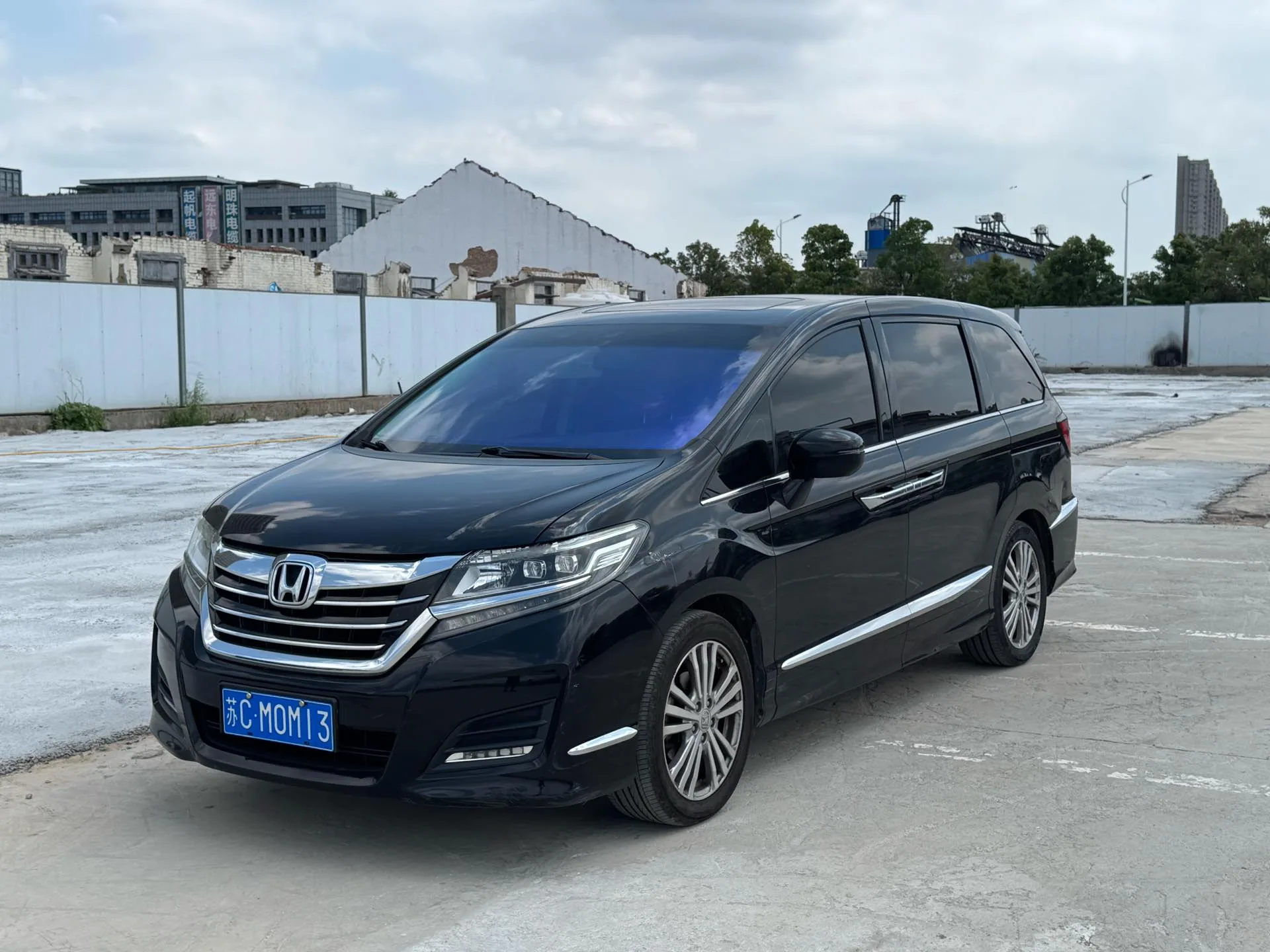 Elysion 2016 Model Year 2.4L Style Edition