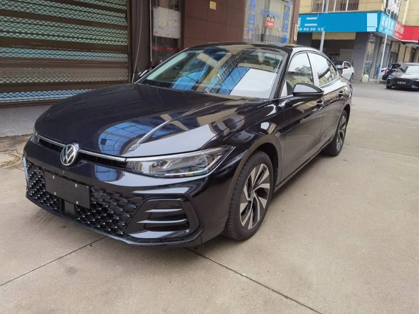 Volkswagen 2026 Passat Pro 2.0TSI 380TSI Longyao Edition, Automatic Transmission