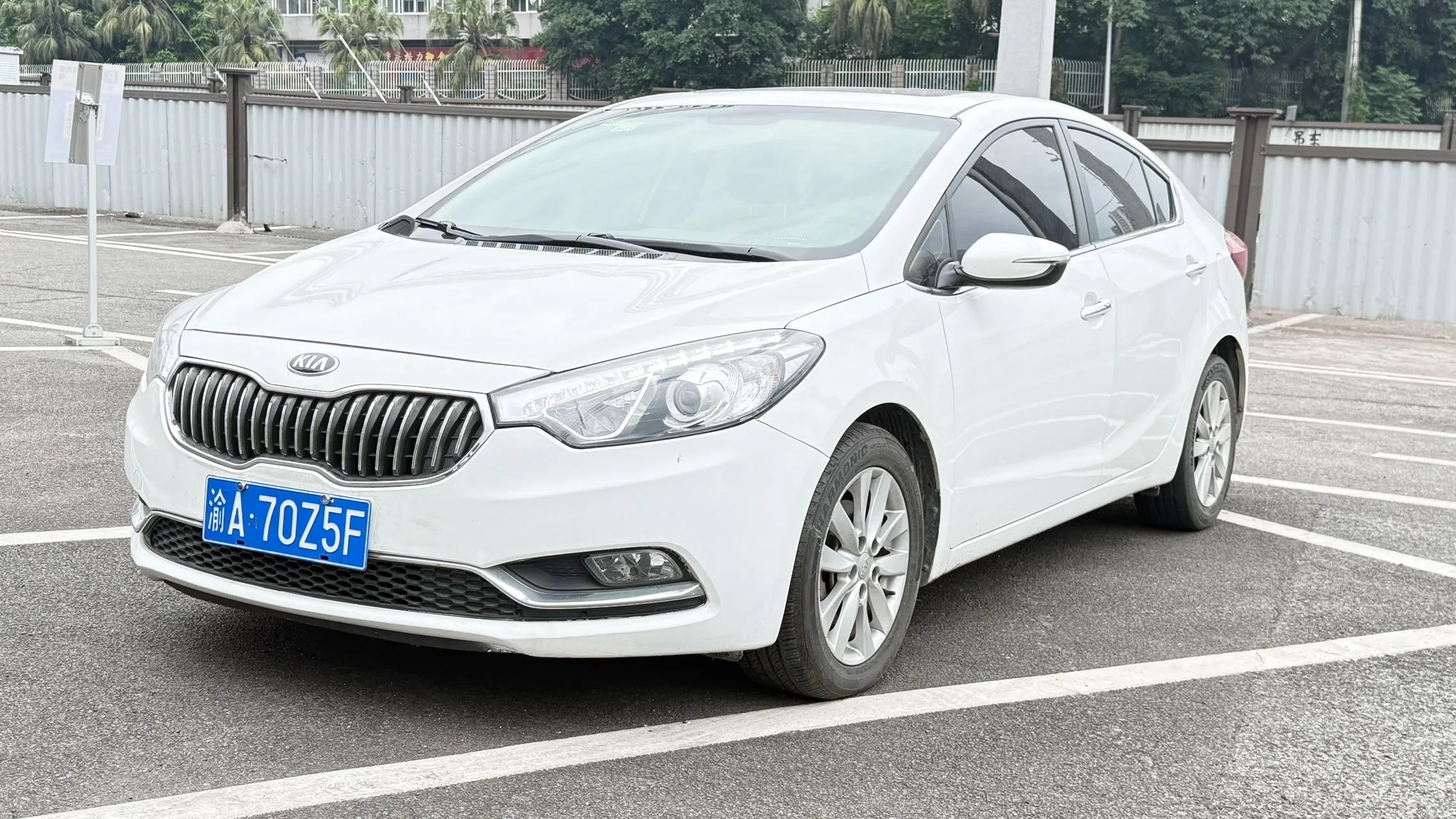 Kia K3 2015 1.6L Automatic GLS