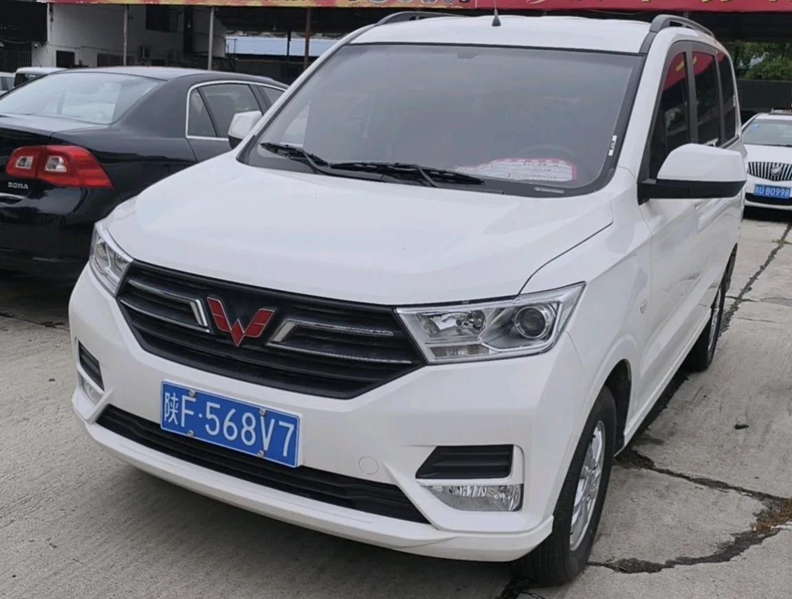 Wuling 2021 Hongguang S 1.5 Base Model Window-Sealed Van (Facelift) Manual Transmission