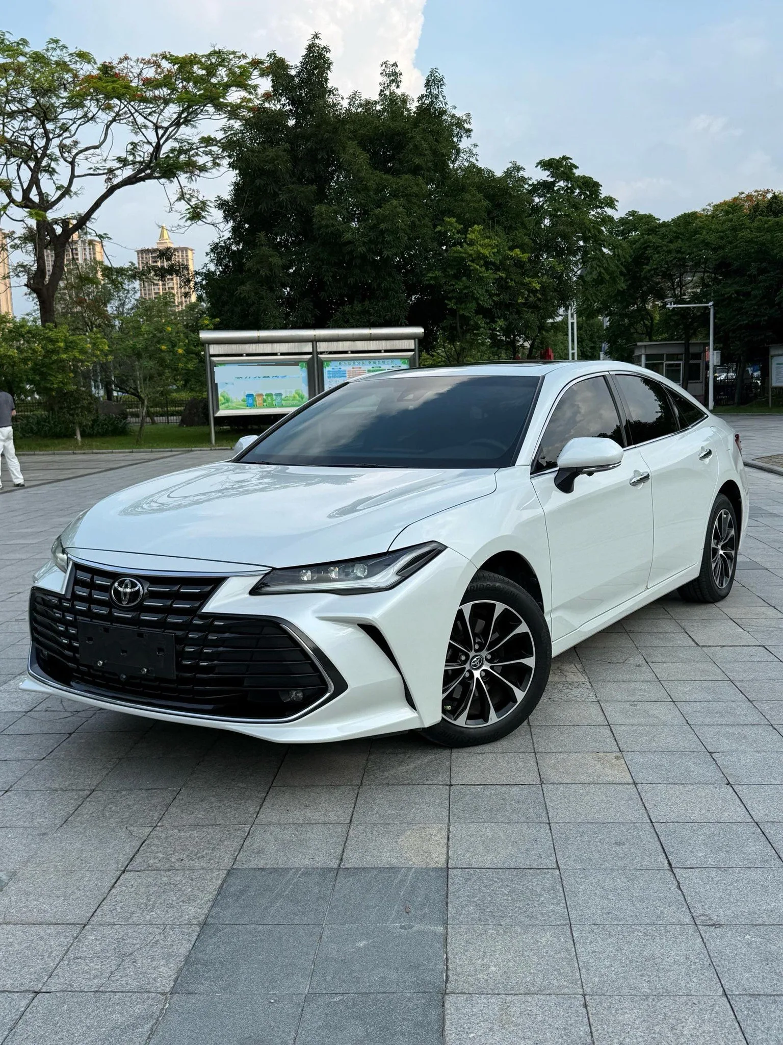 2022 Toyota Avalon 2.0L Luxury Edition