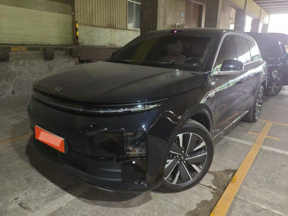 Li Auto 2025 L6 Pro Smart Renewal Edition Automatic