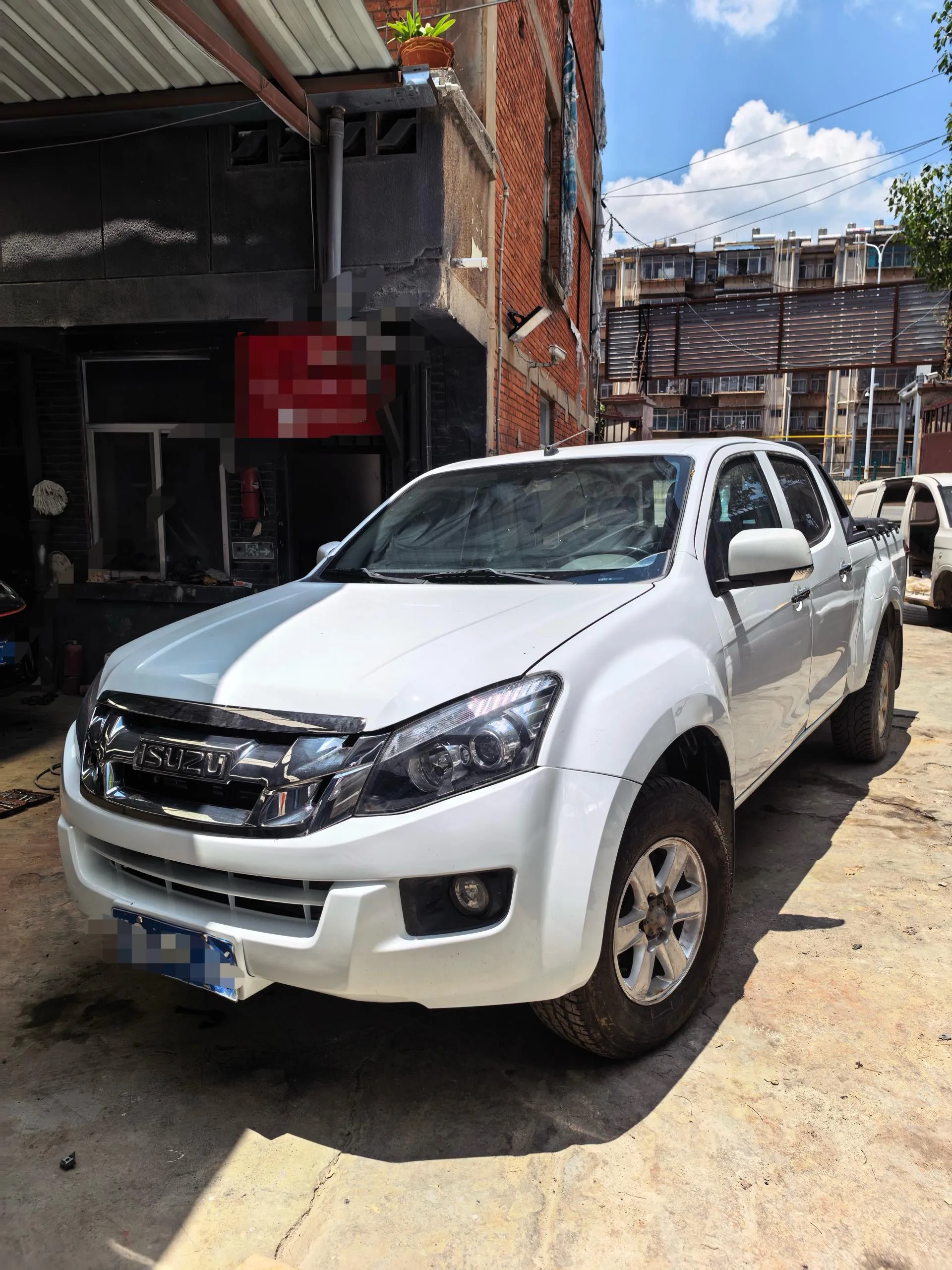 Lingtuo 2020 2.5T 4WD Automatic Flagship Edition (National VI Emission Standard) Extended Version JE4D25Q6A