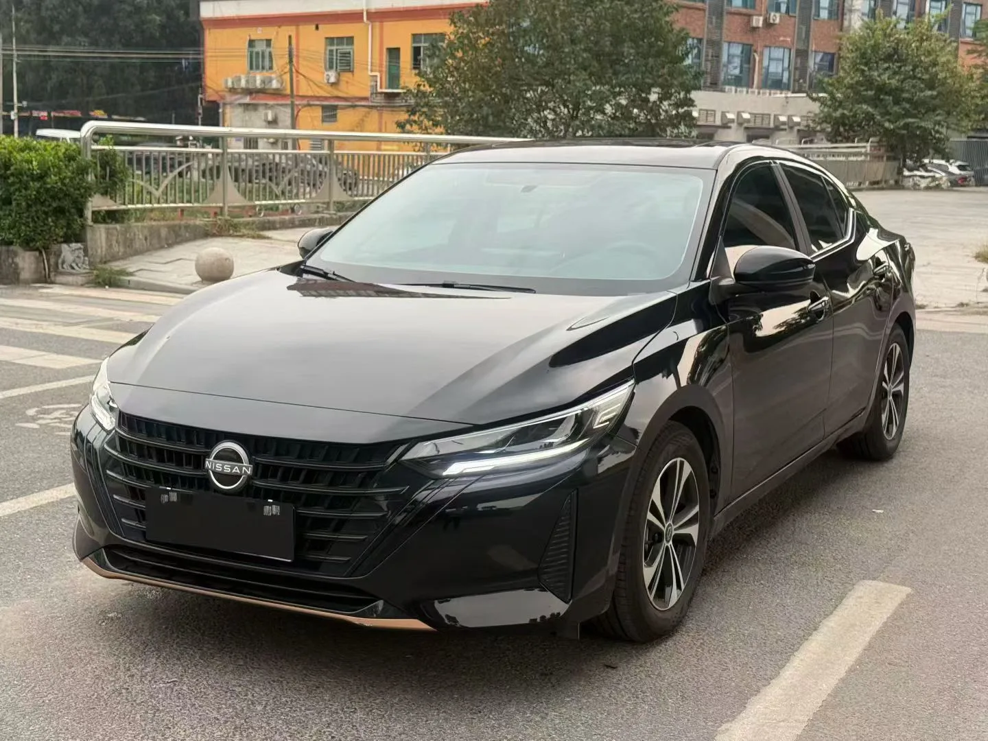 2023 Nissan Sylphy 1.6 CVT Black Gold Edition Automatic