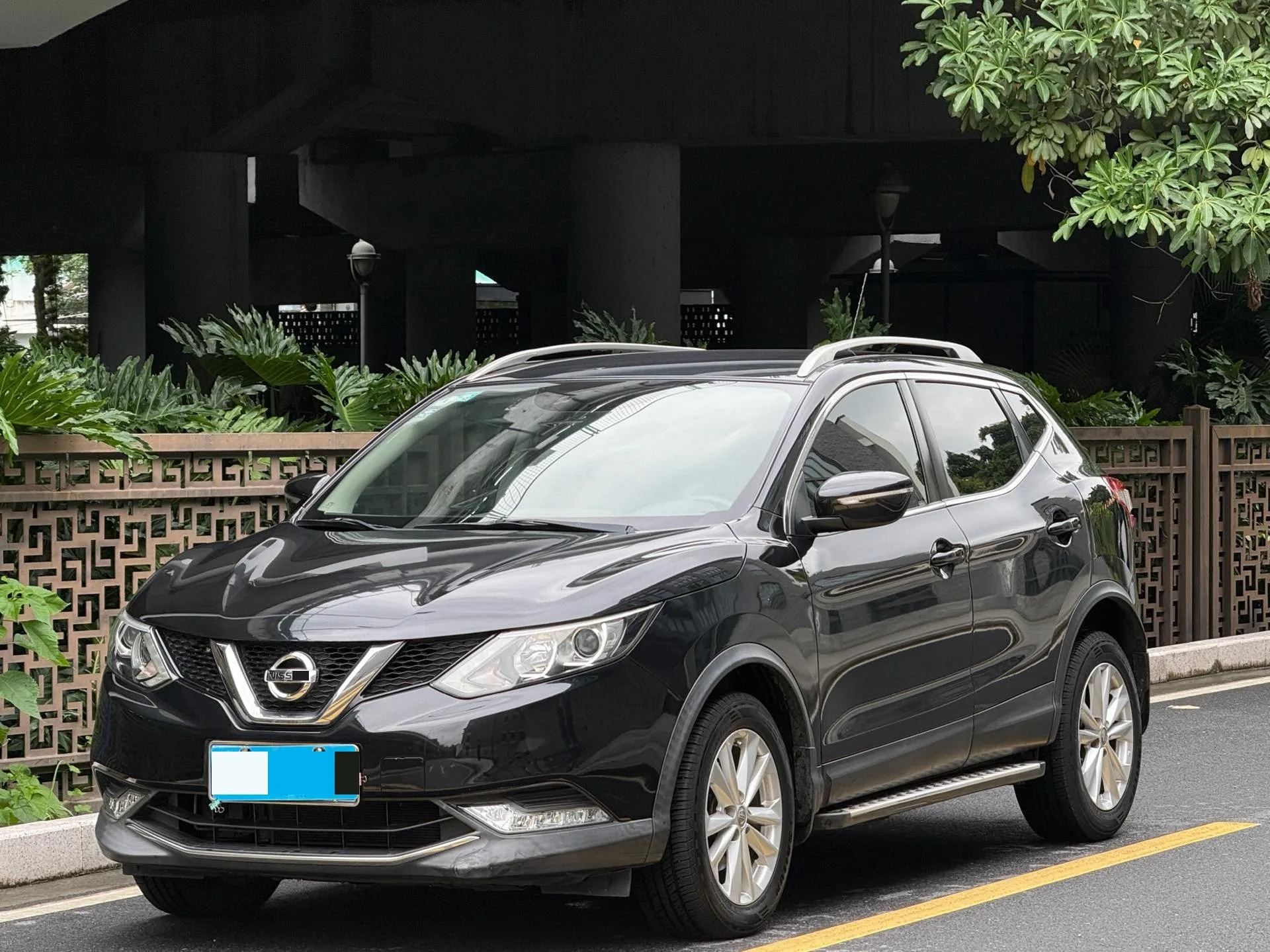 Nissan Qashqai 2017 2.0L CVT Elite Edition (National V Emission Standard)