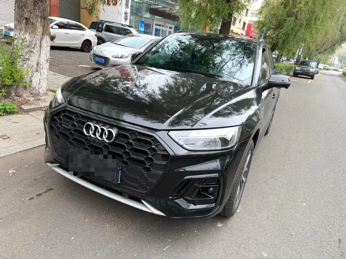 Audi 2024 Q5L 2.0TFSI 40TFSI Luxury Dynamic Automatic